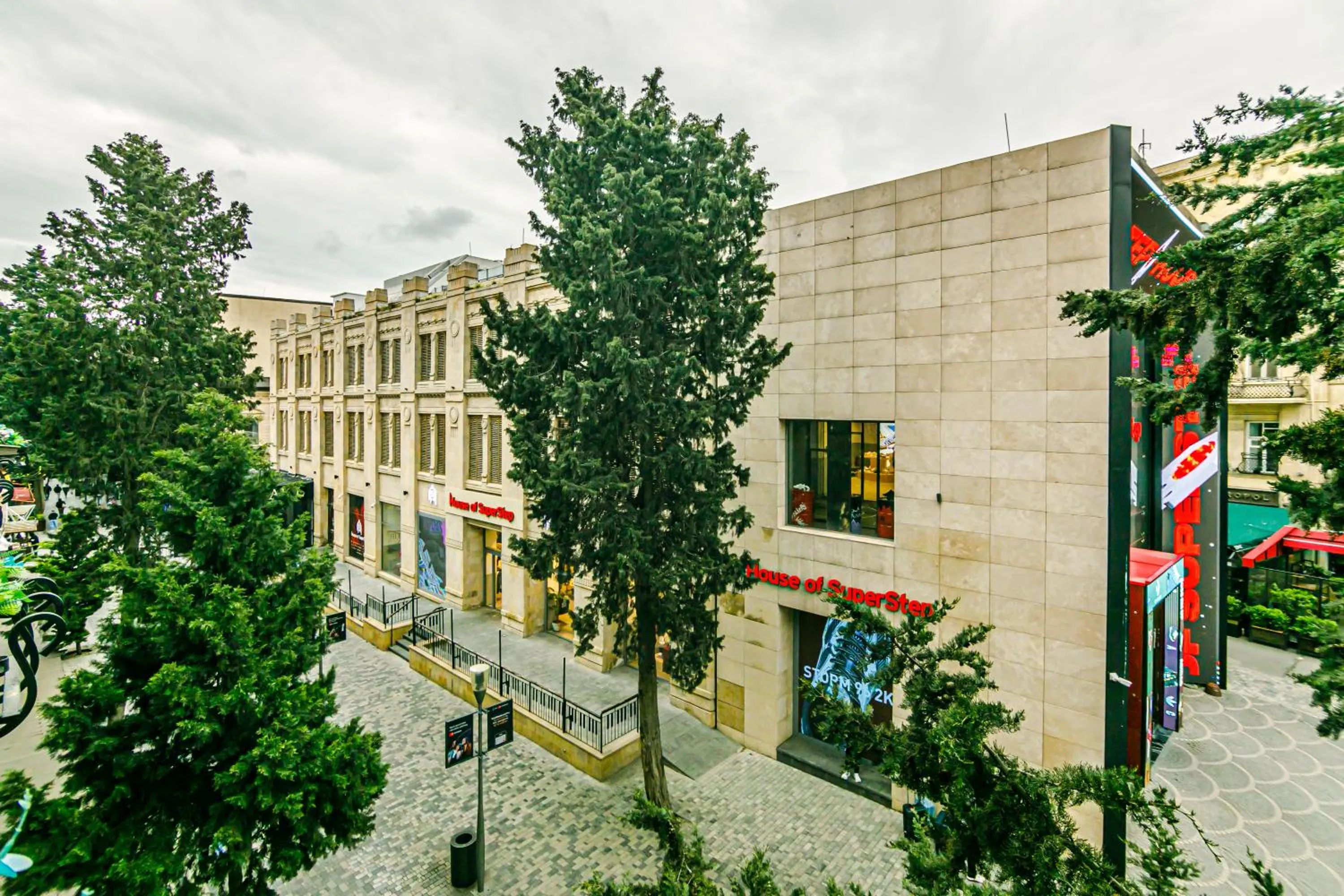 City view in GREEN PARK iNN