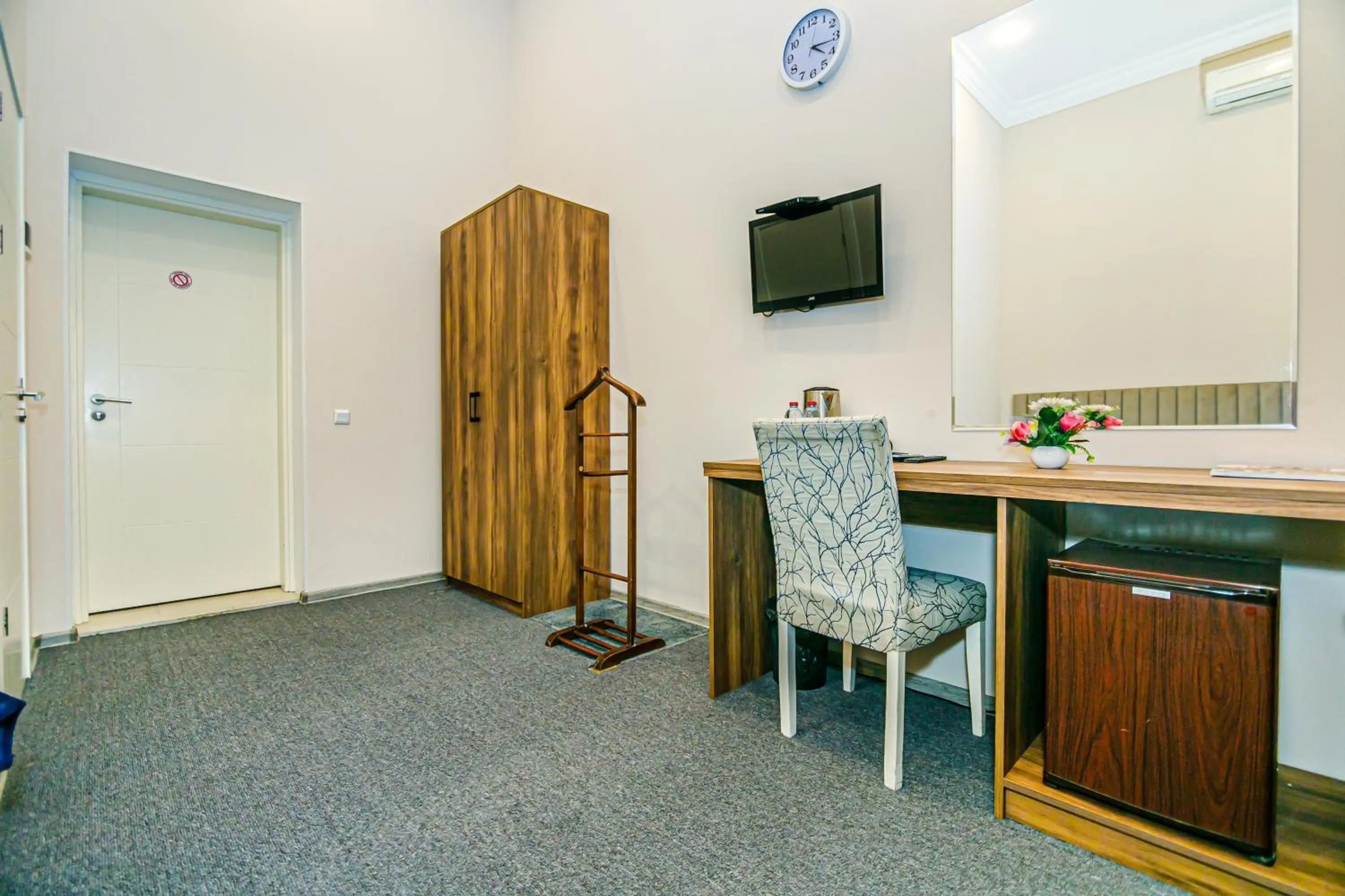 TV and multimedia in GREEN PARK iNN