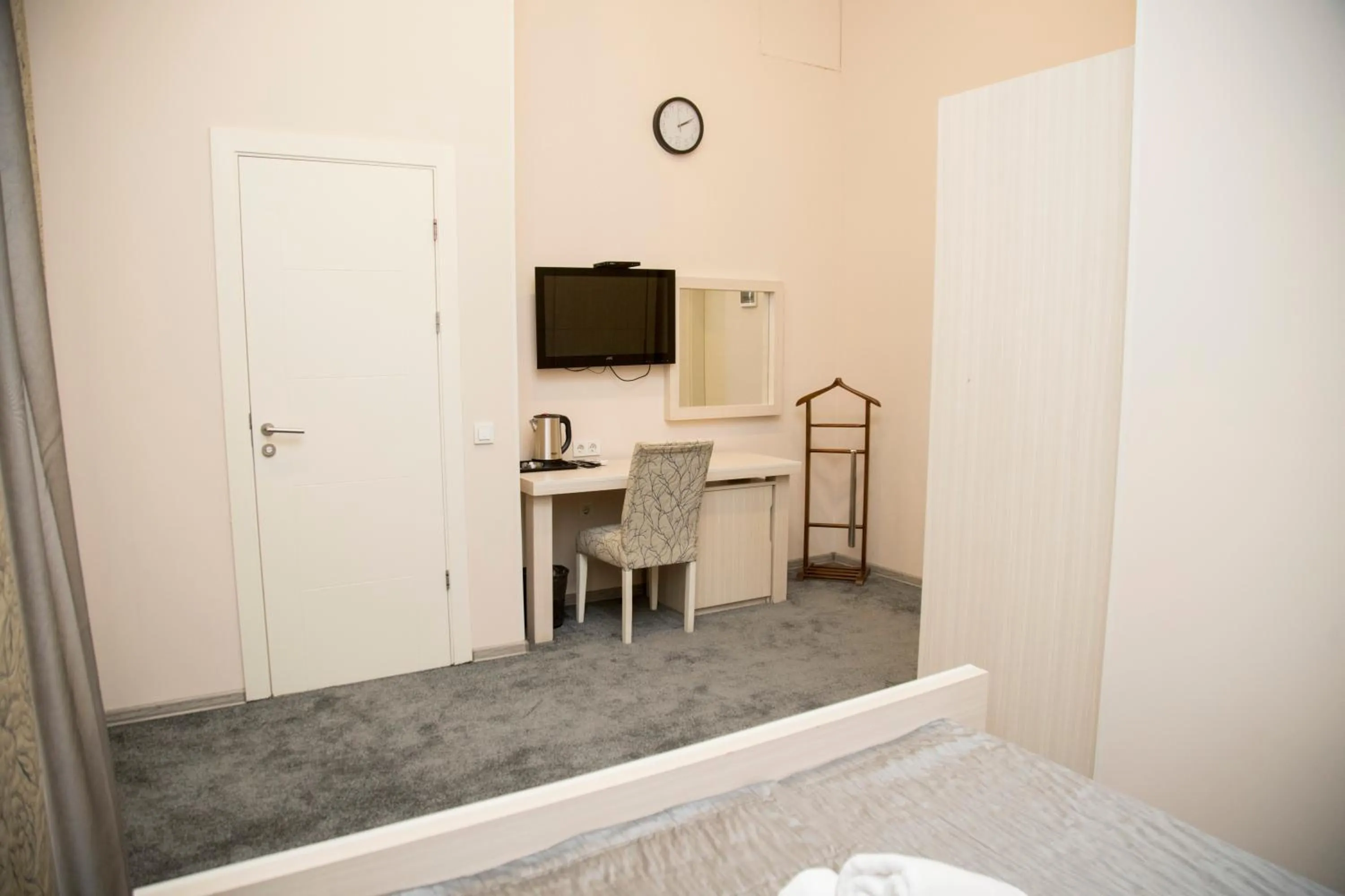 Bed in Bristol Hotel