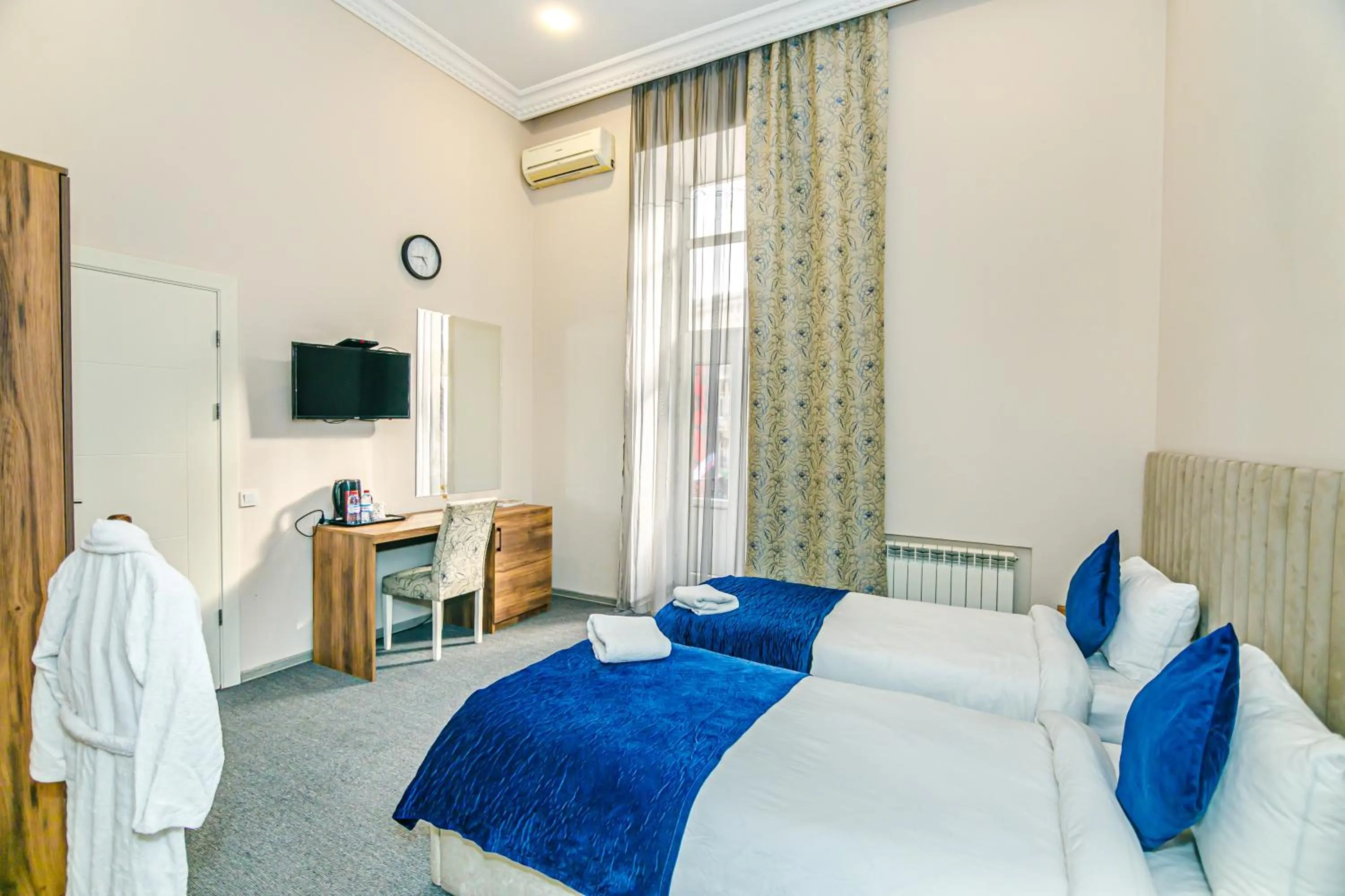 Bedroom in GREEN PARK iNN