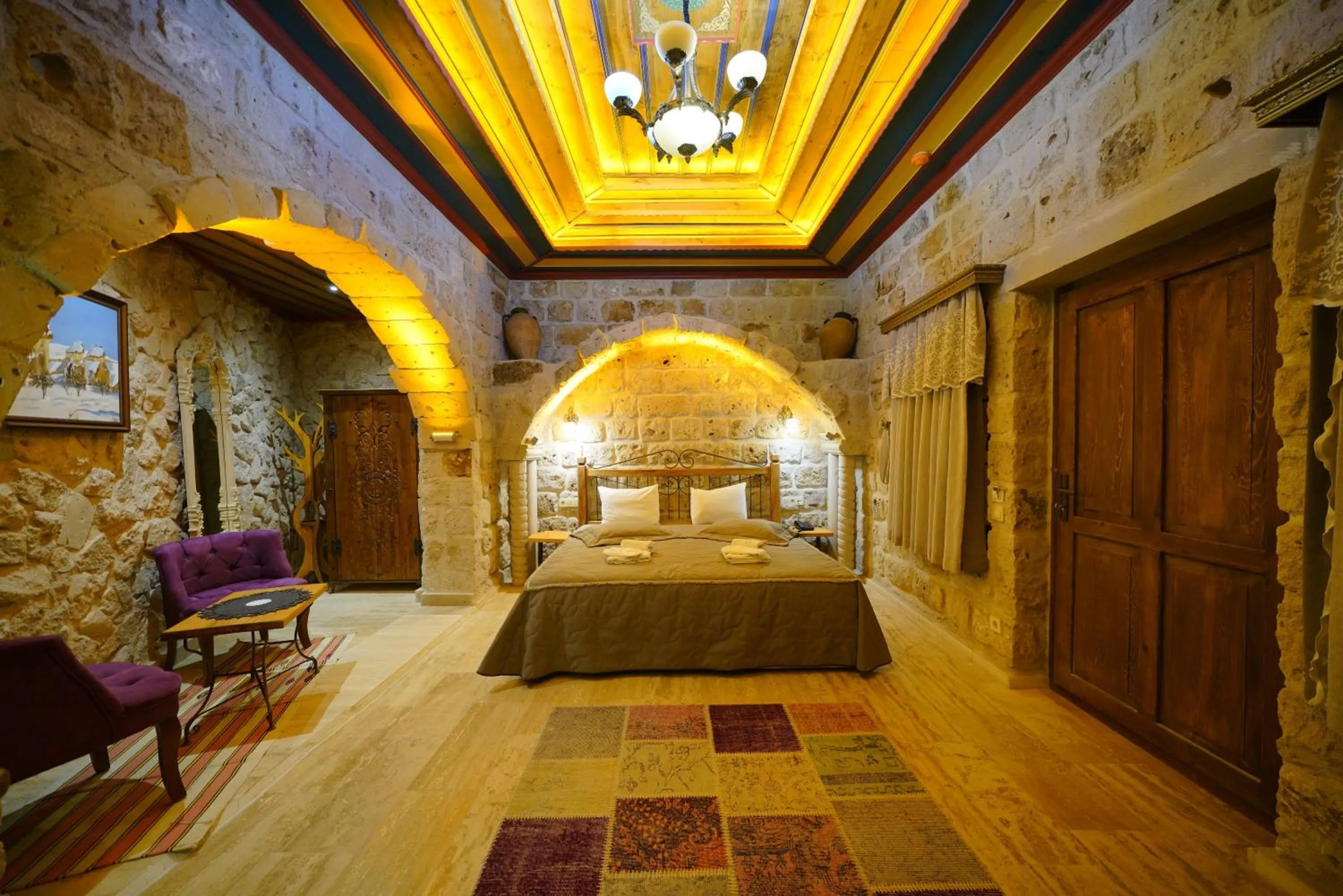 Bed in Göreme Cave Lodge