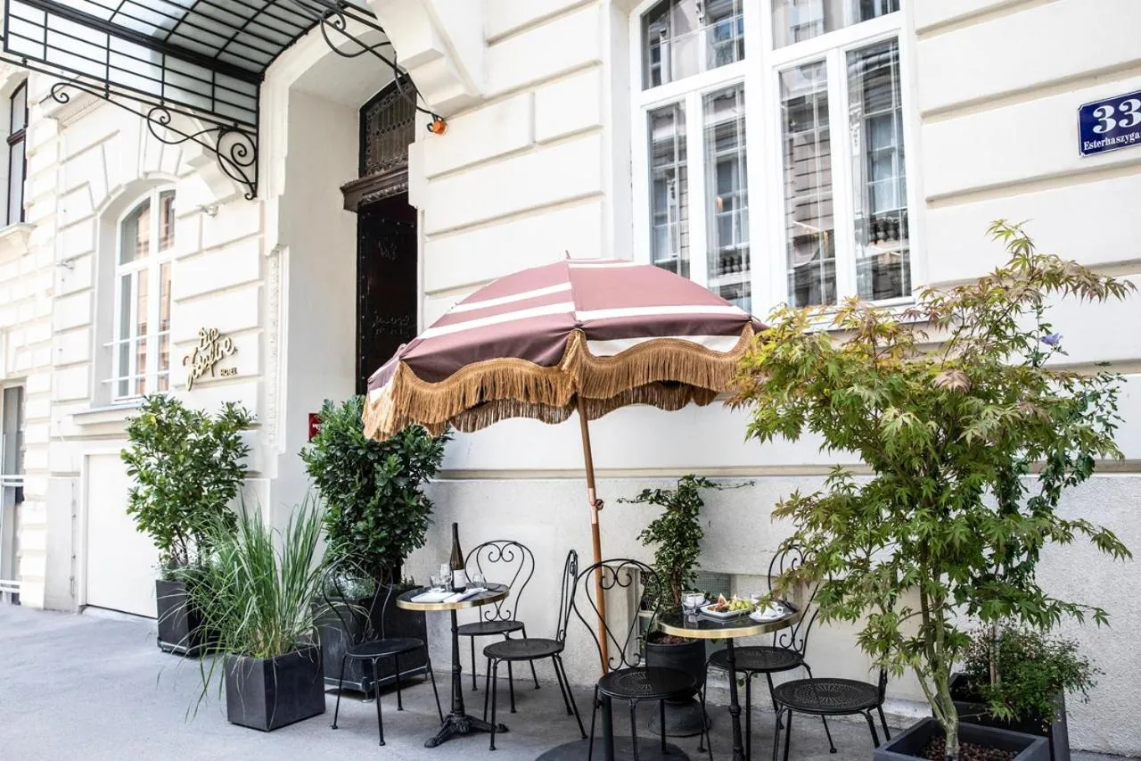 Property building in Hotel Josefine