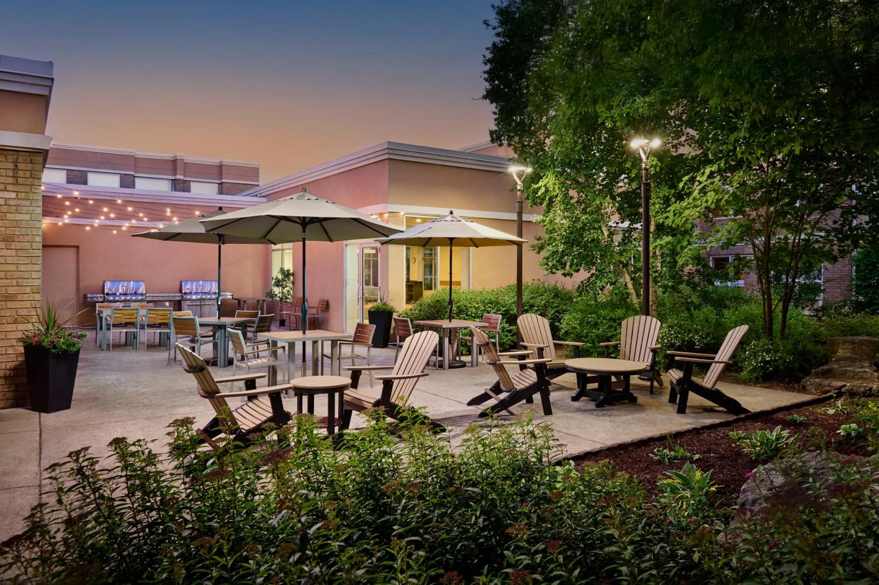 Property building in TownePlace Suites by Marriott Mississauga-Airport Corporate Centre