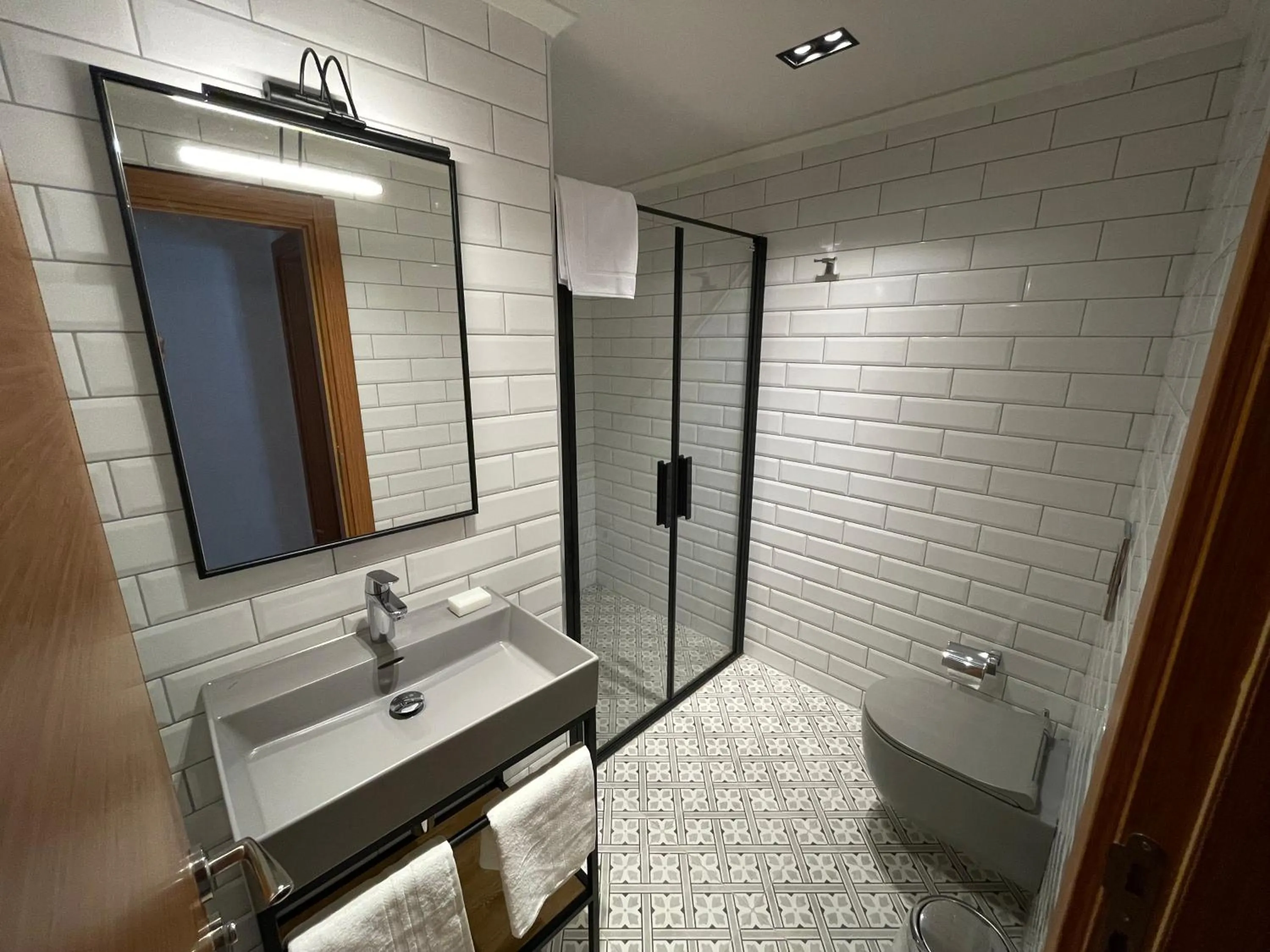 Bathroom in Oikos Bozcaada