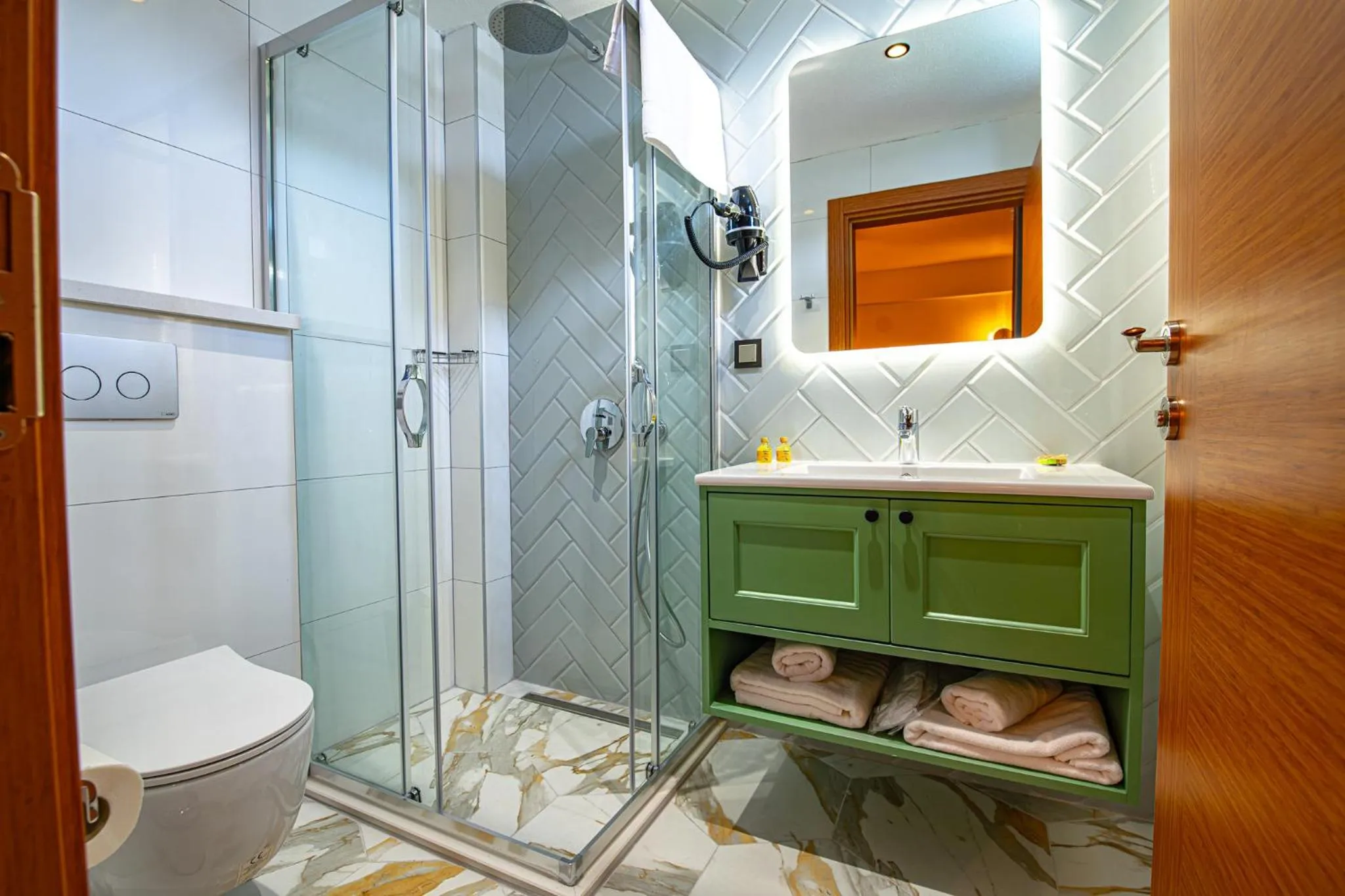 Bathroom in Oikos Bozcaada