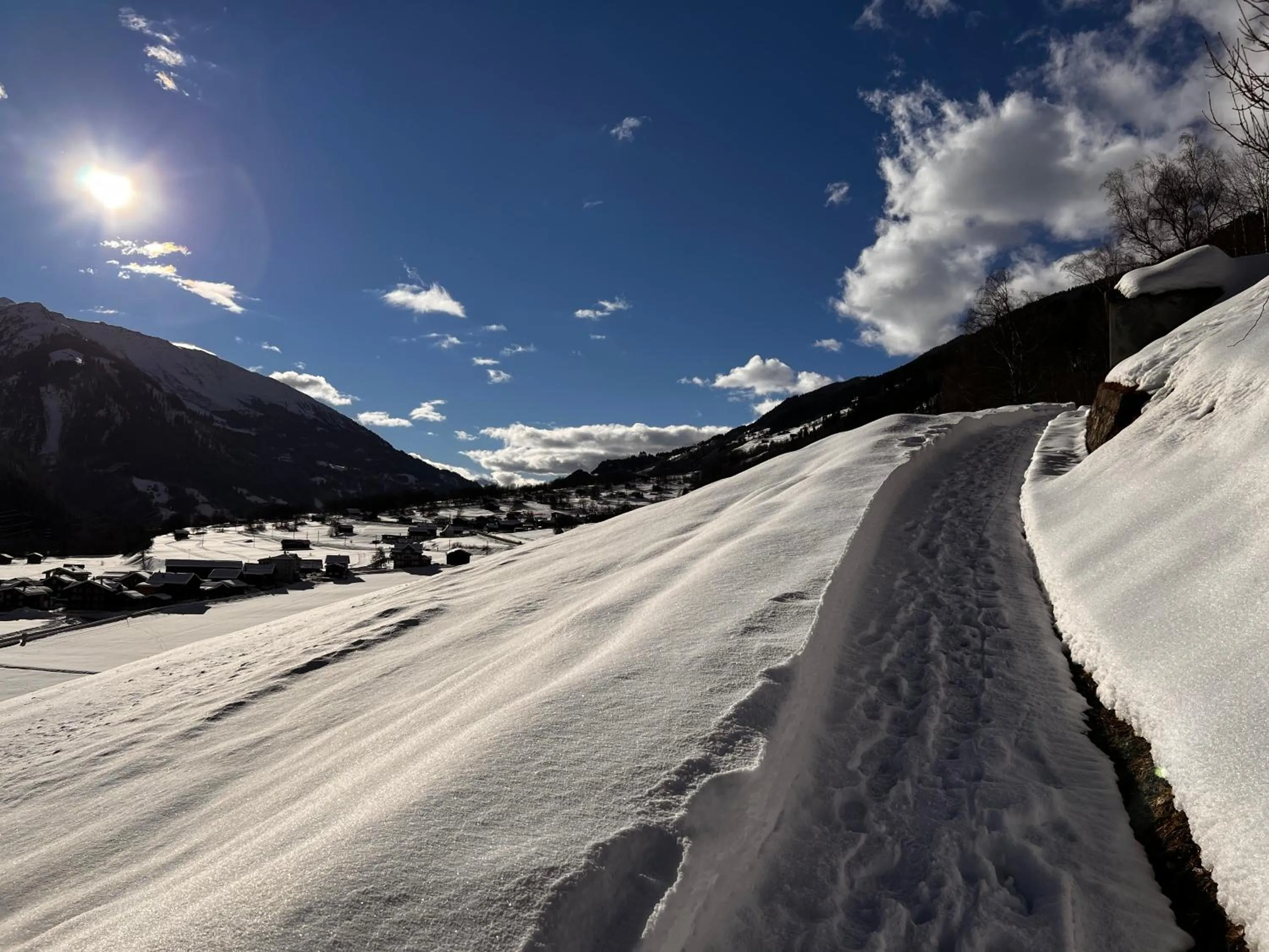 Hiking in Casa Job - Gasthaus - Sauna, Whirlpool - Trun