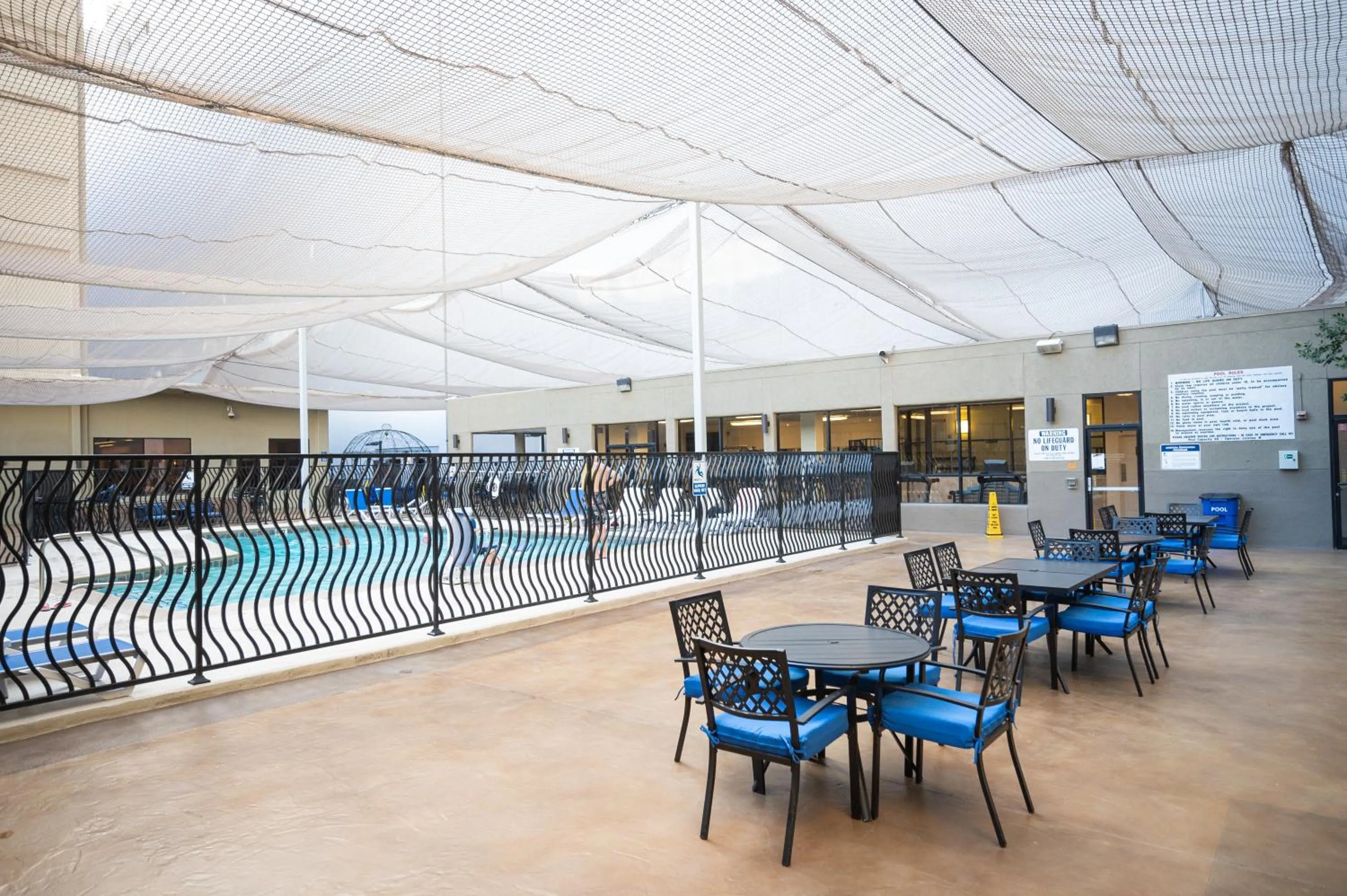 Lounge or bar in Stay Together Suites