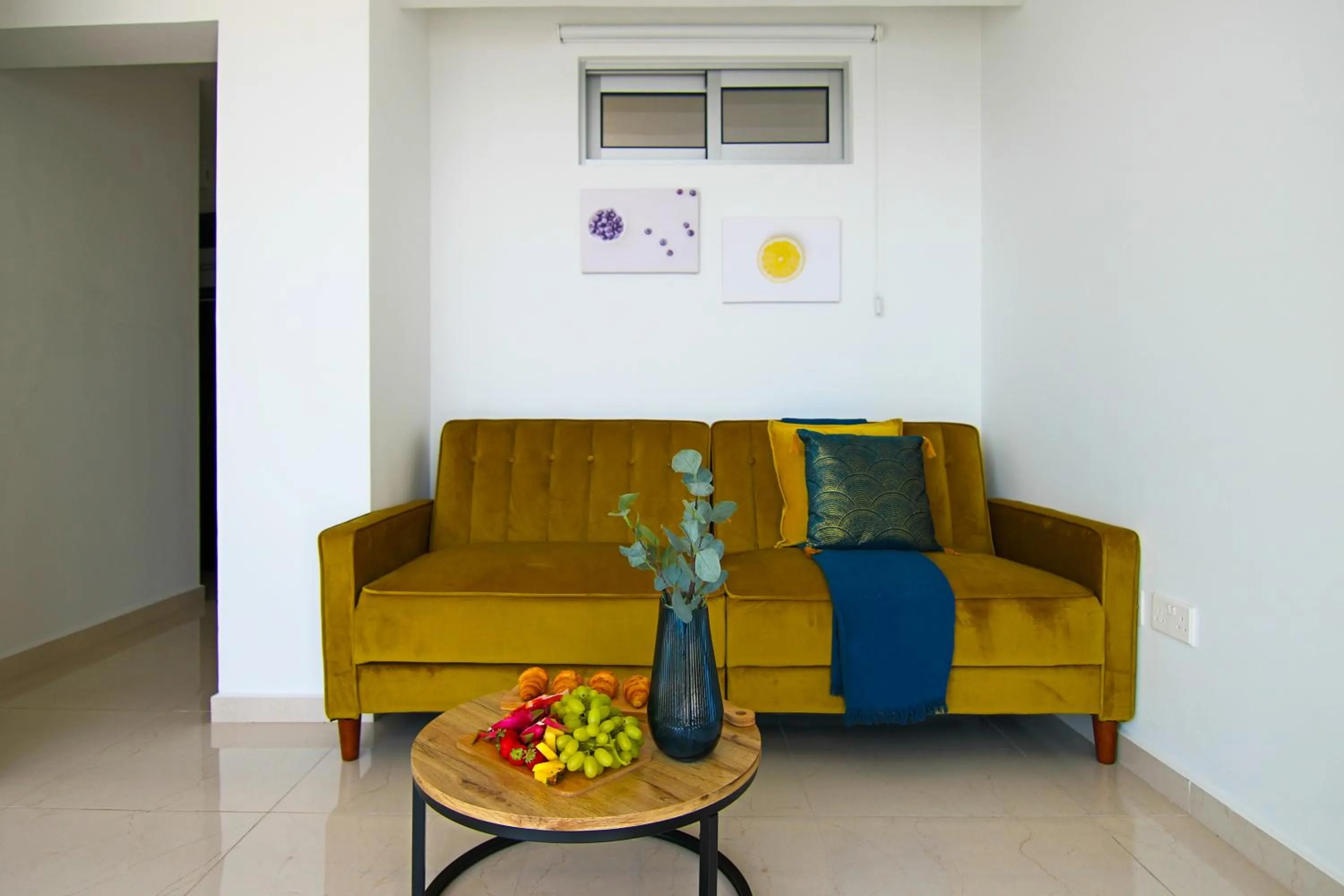 Living room in Phaedrus Living: Seaview Gold Flat Lighthouse 48