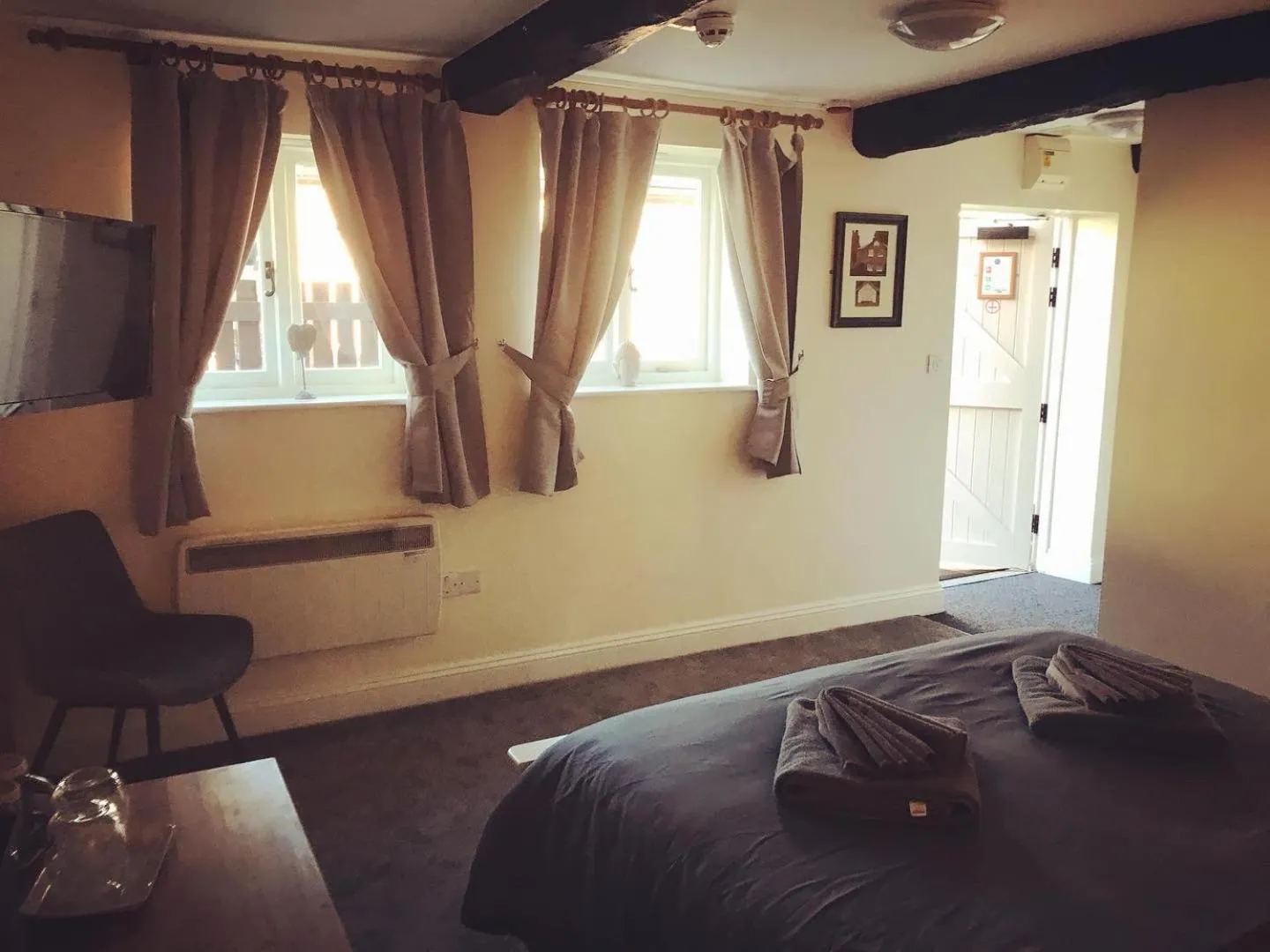 Bed in The Swan Inn Newport