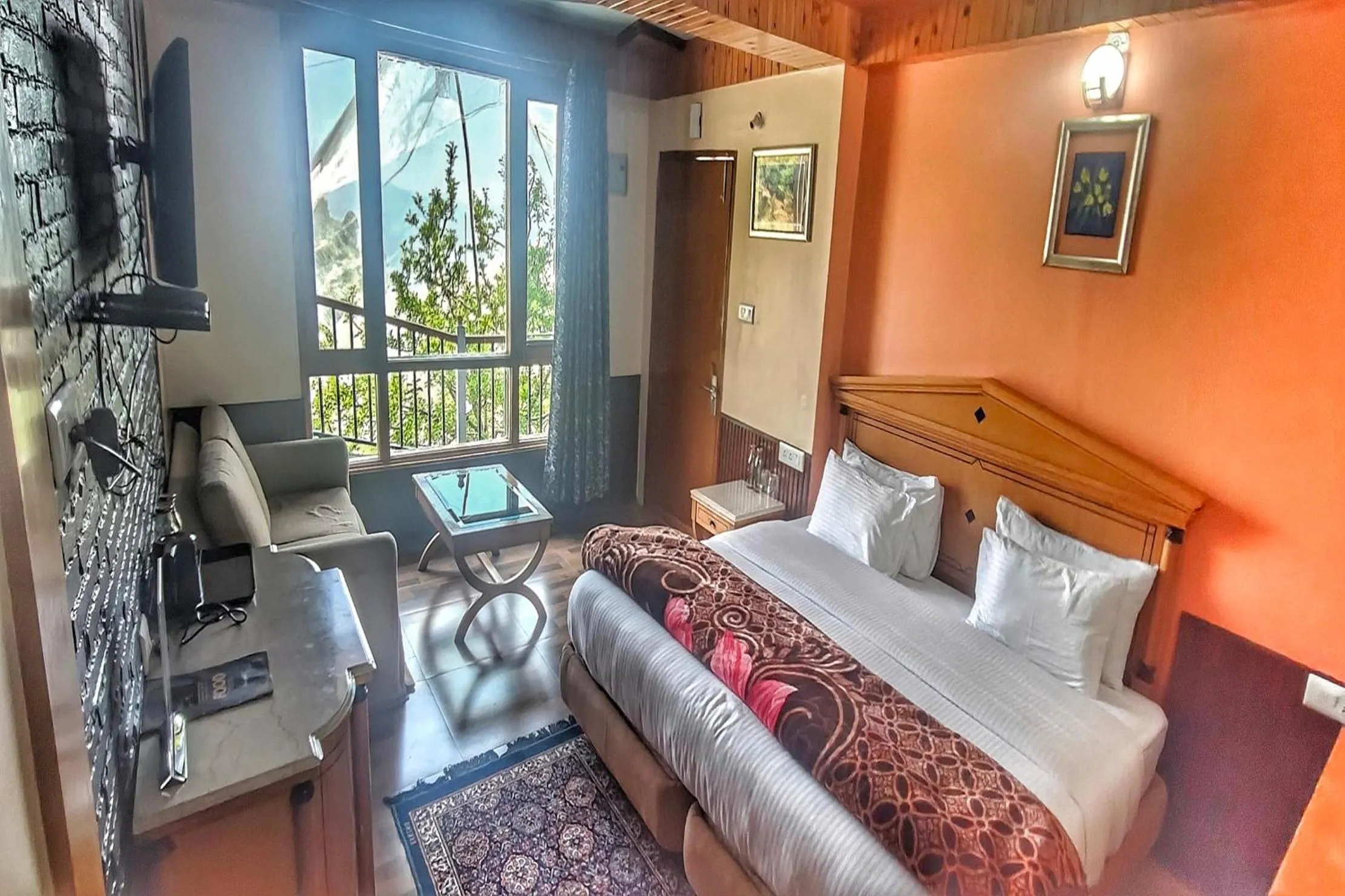 Photo of the whole room, Bed in Hari Om Paradise