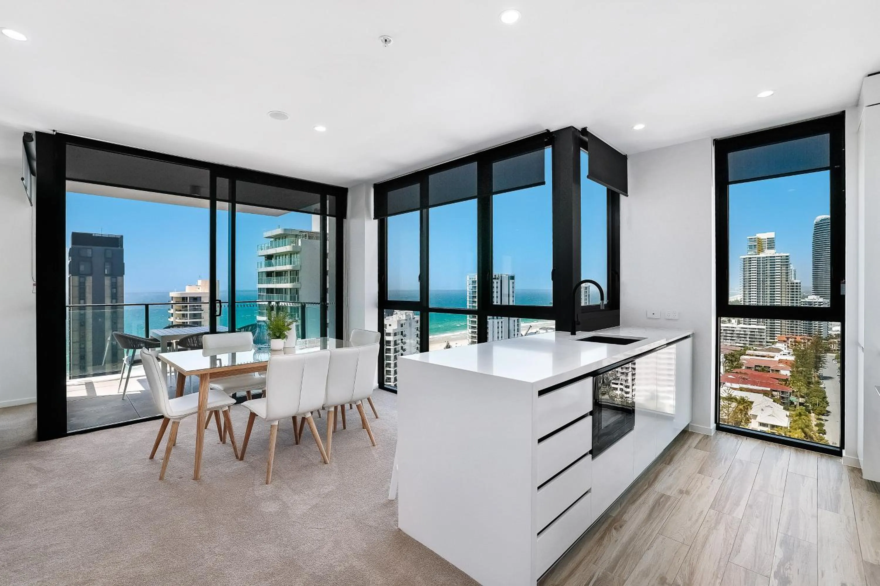 Sea view in Opus Broadbeach - Official