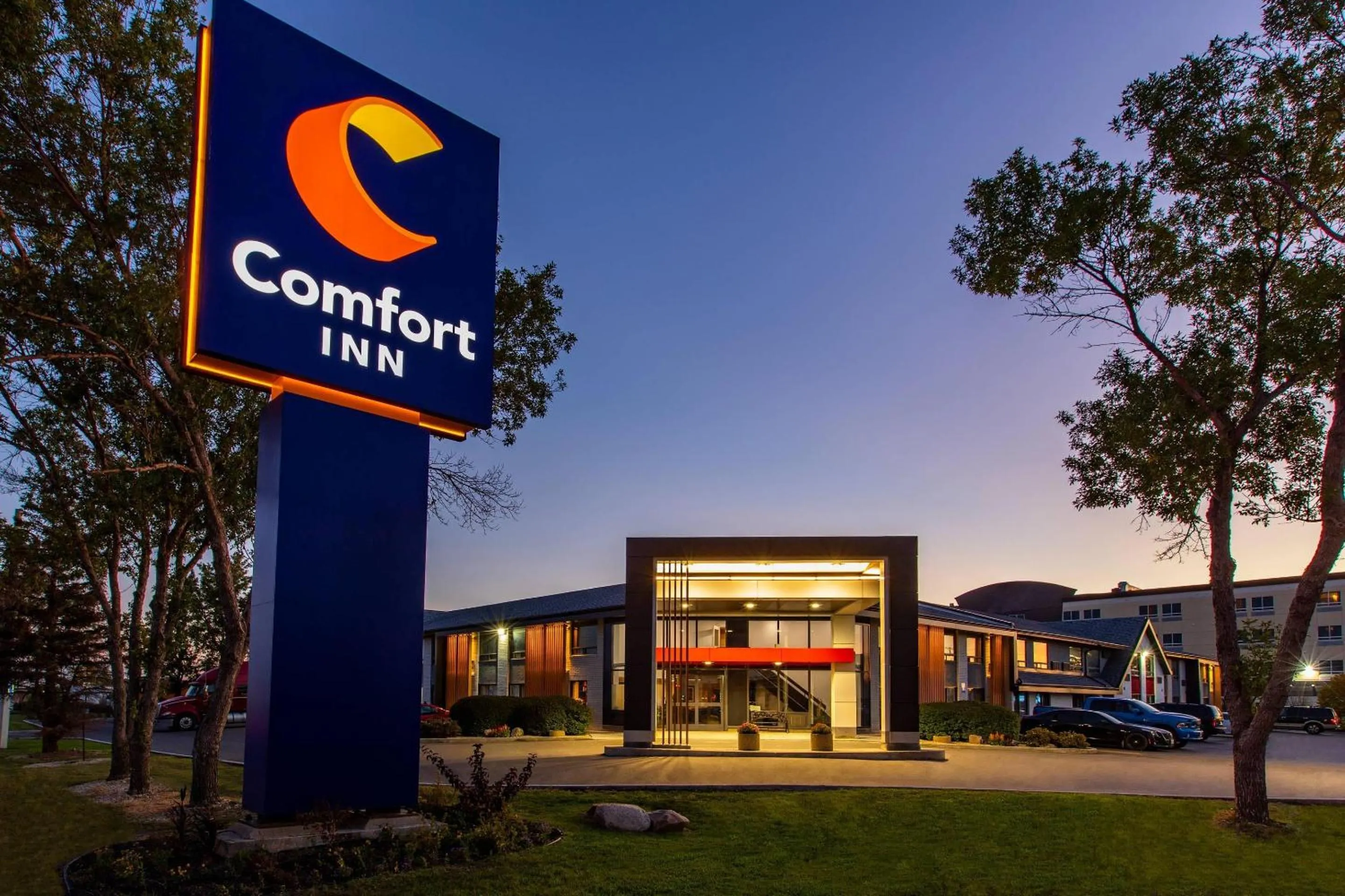 Property building in Comfort Inn Airport