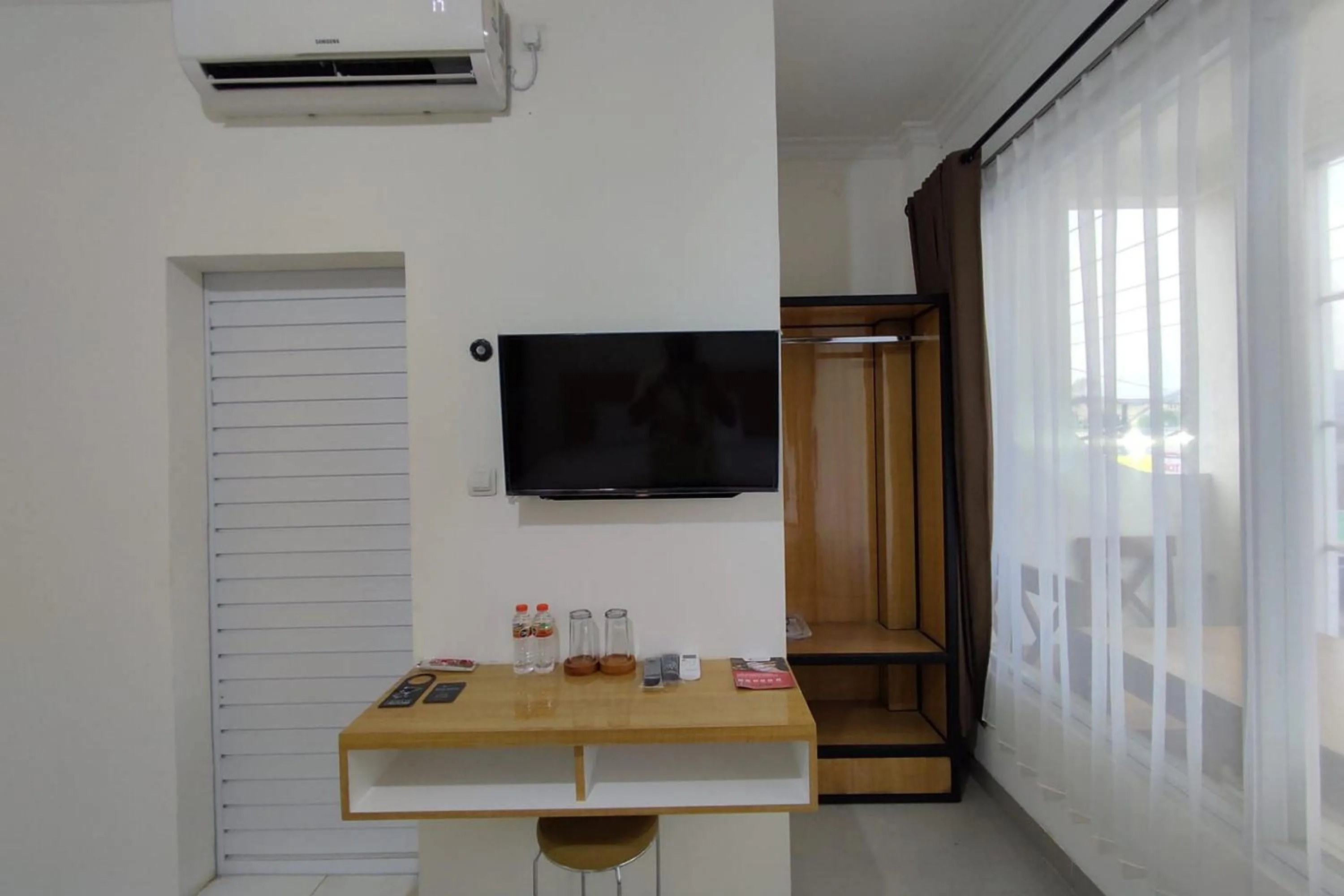 RedDoorz near Rita Super Mall Purwokerto