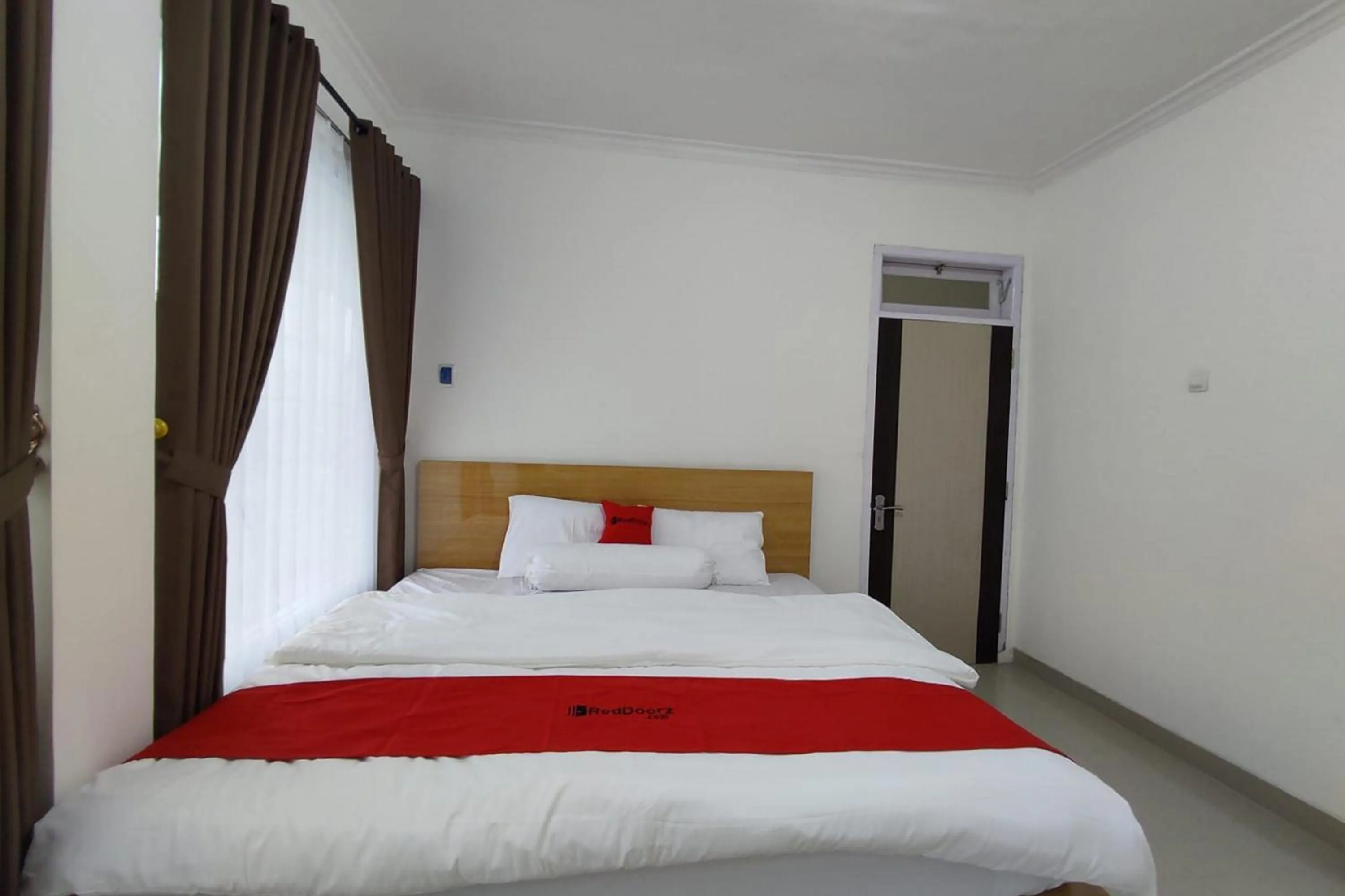 Bed in RedDoorz near Rita Super Mall Purwokerto