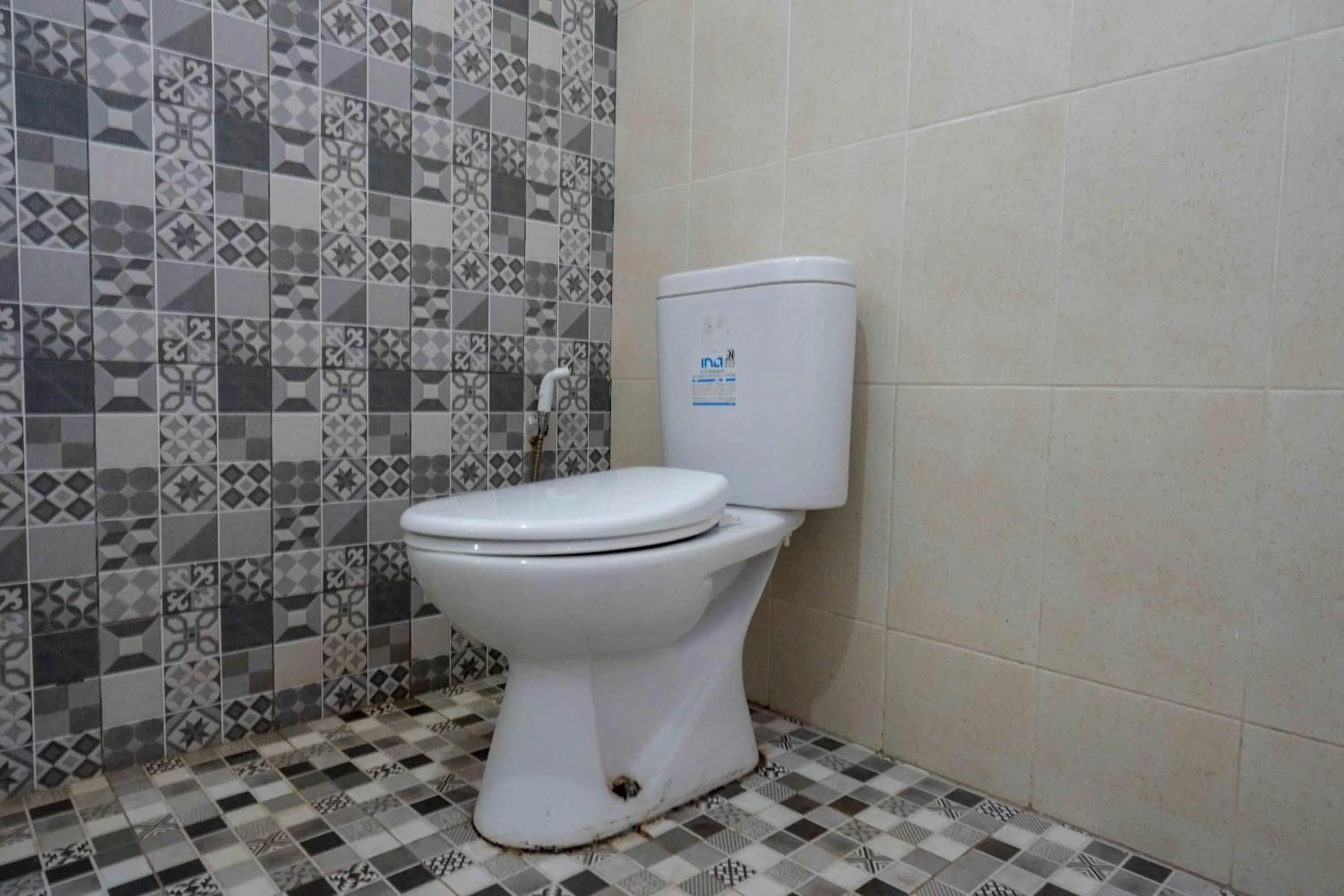 Bathroom in Roemah Beong Syariah at Desa Wisata Kembanglimus Mitra RedDoorz