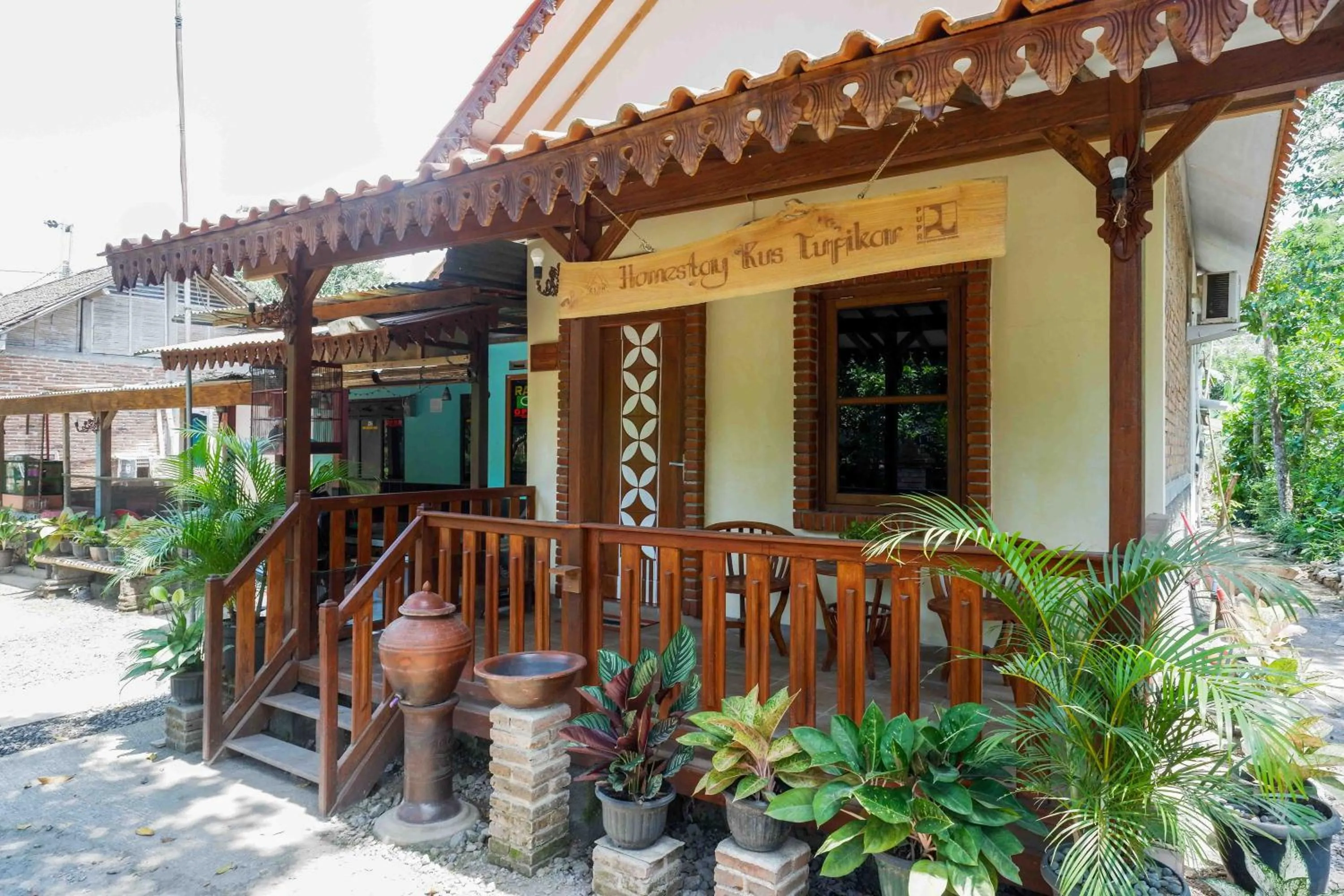 Roemah Beong Syariah at Desa Wisata Kembanglimus Mitra RedDoorz