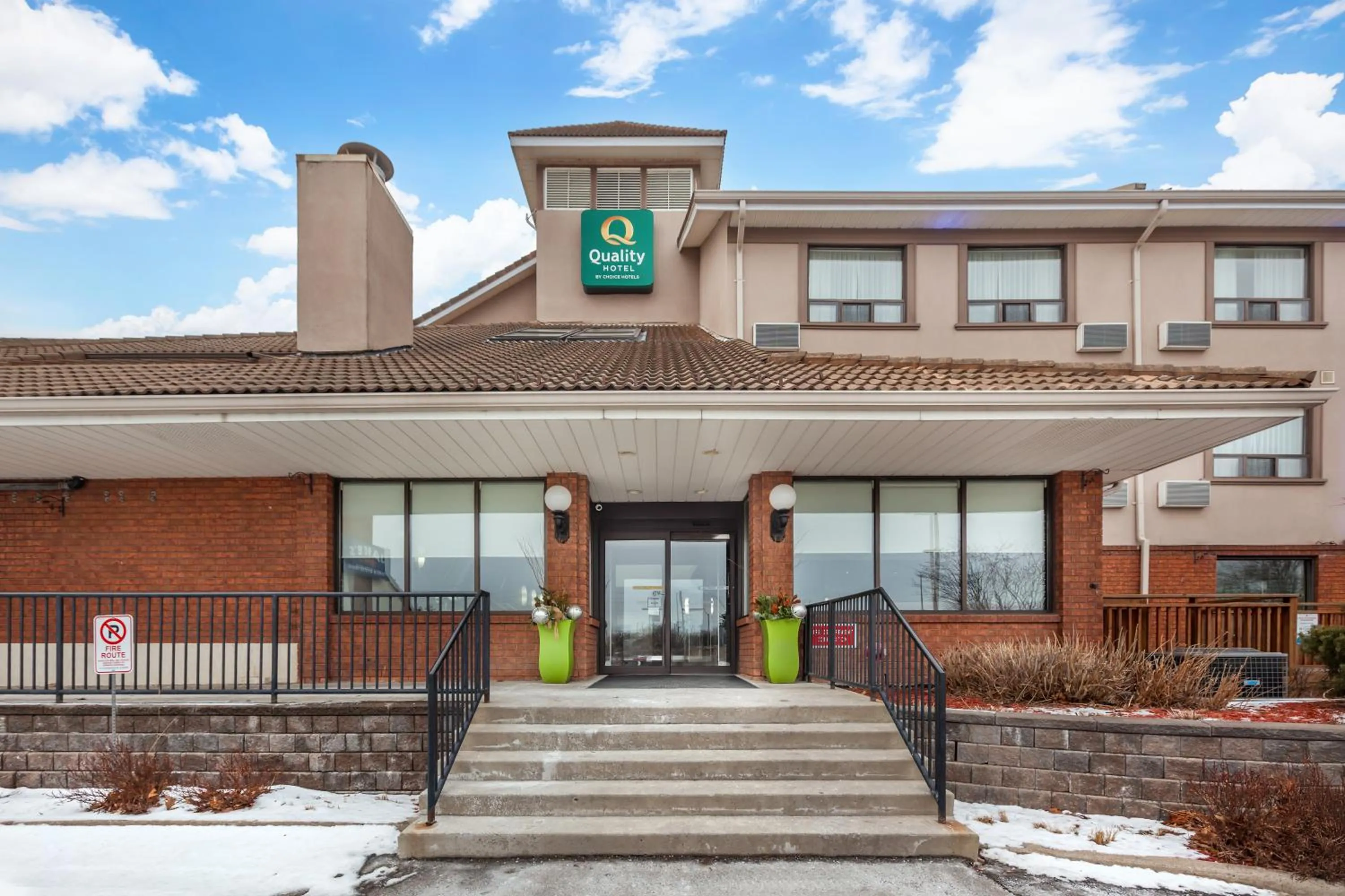 Facade/entrance in Quality Hotel