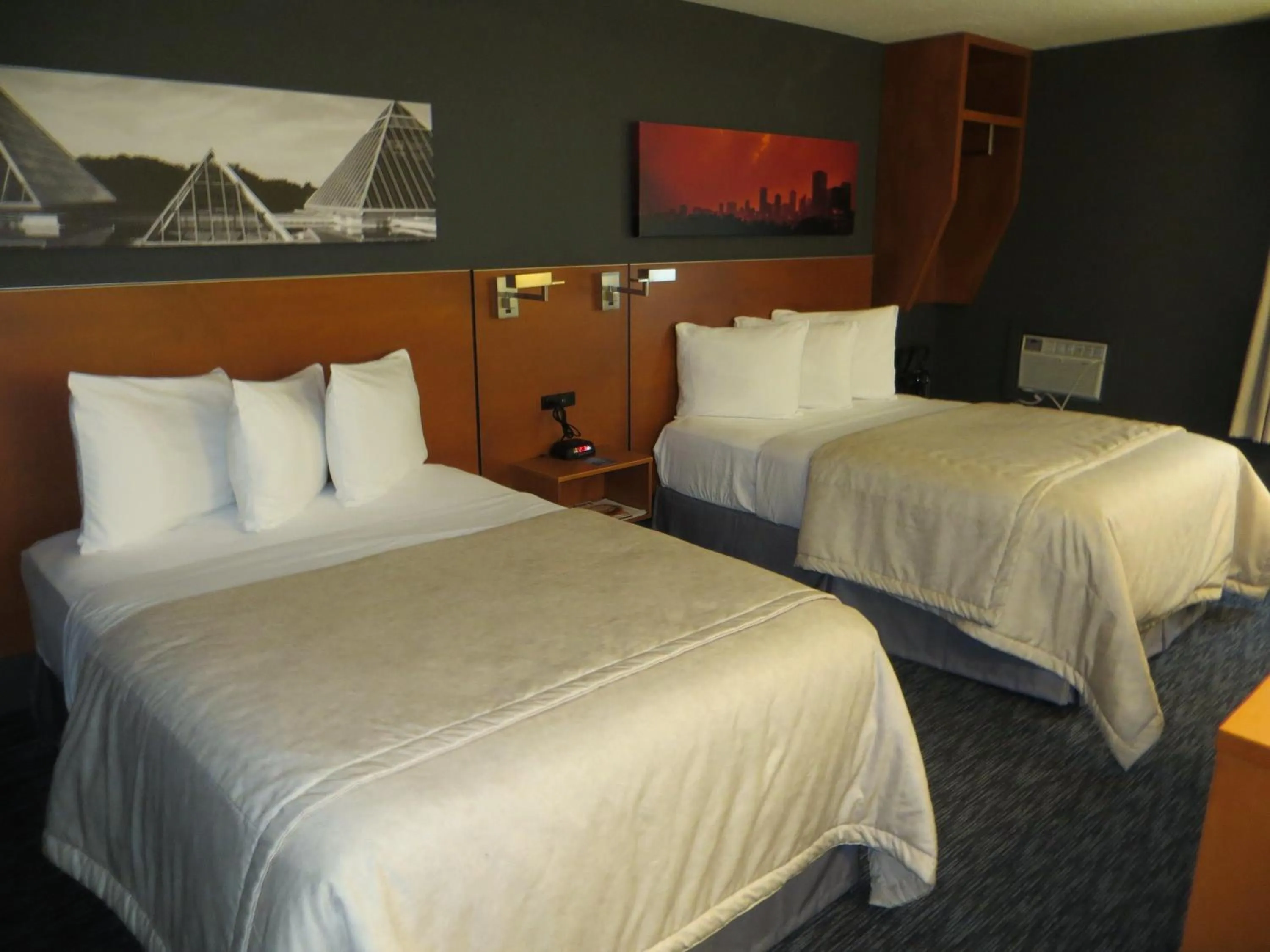 Bed in Travelodge by Wyndham Edmonton West