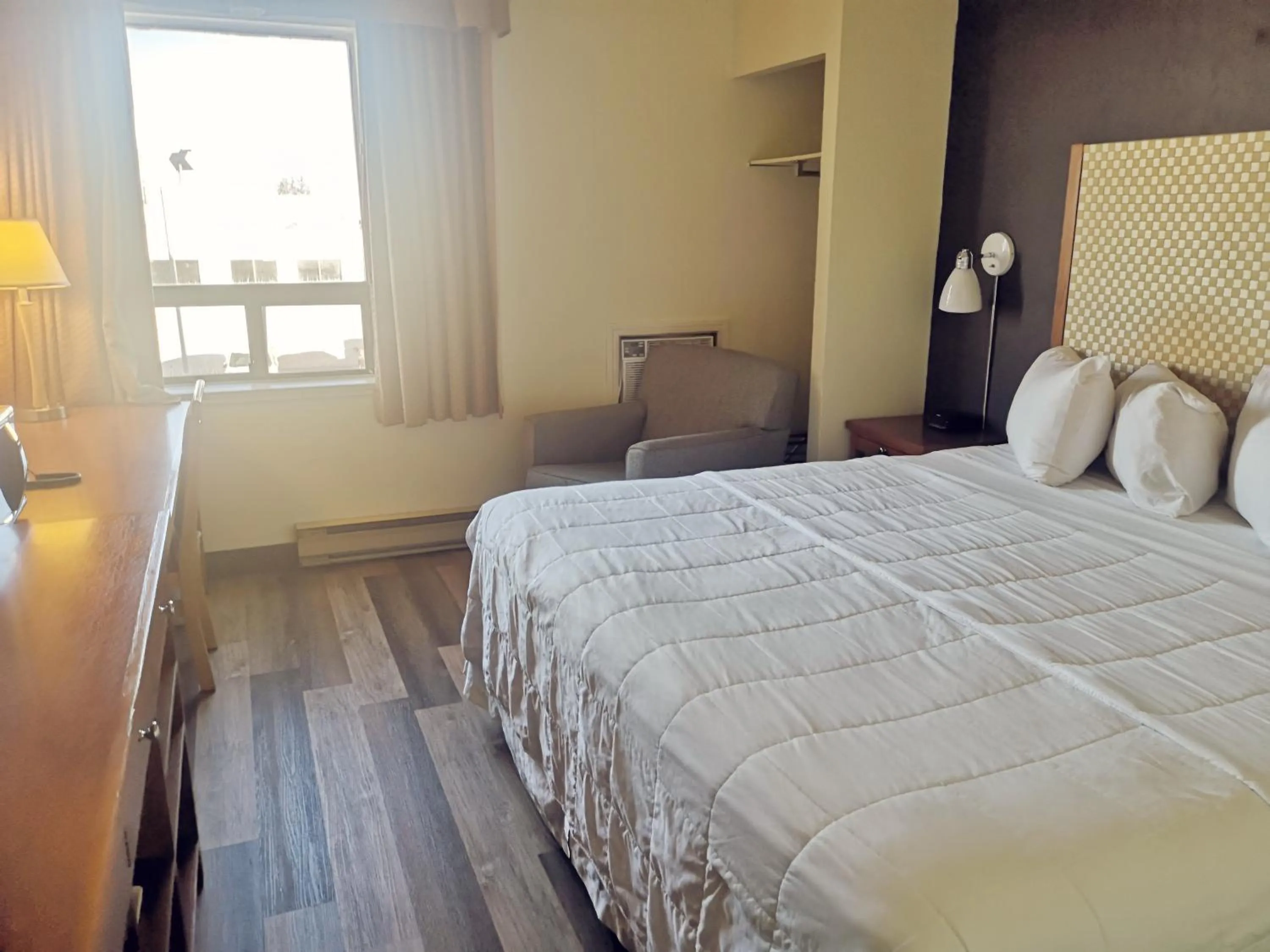 Bed in Travelodge by Wyndham Edmonton West