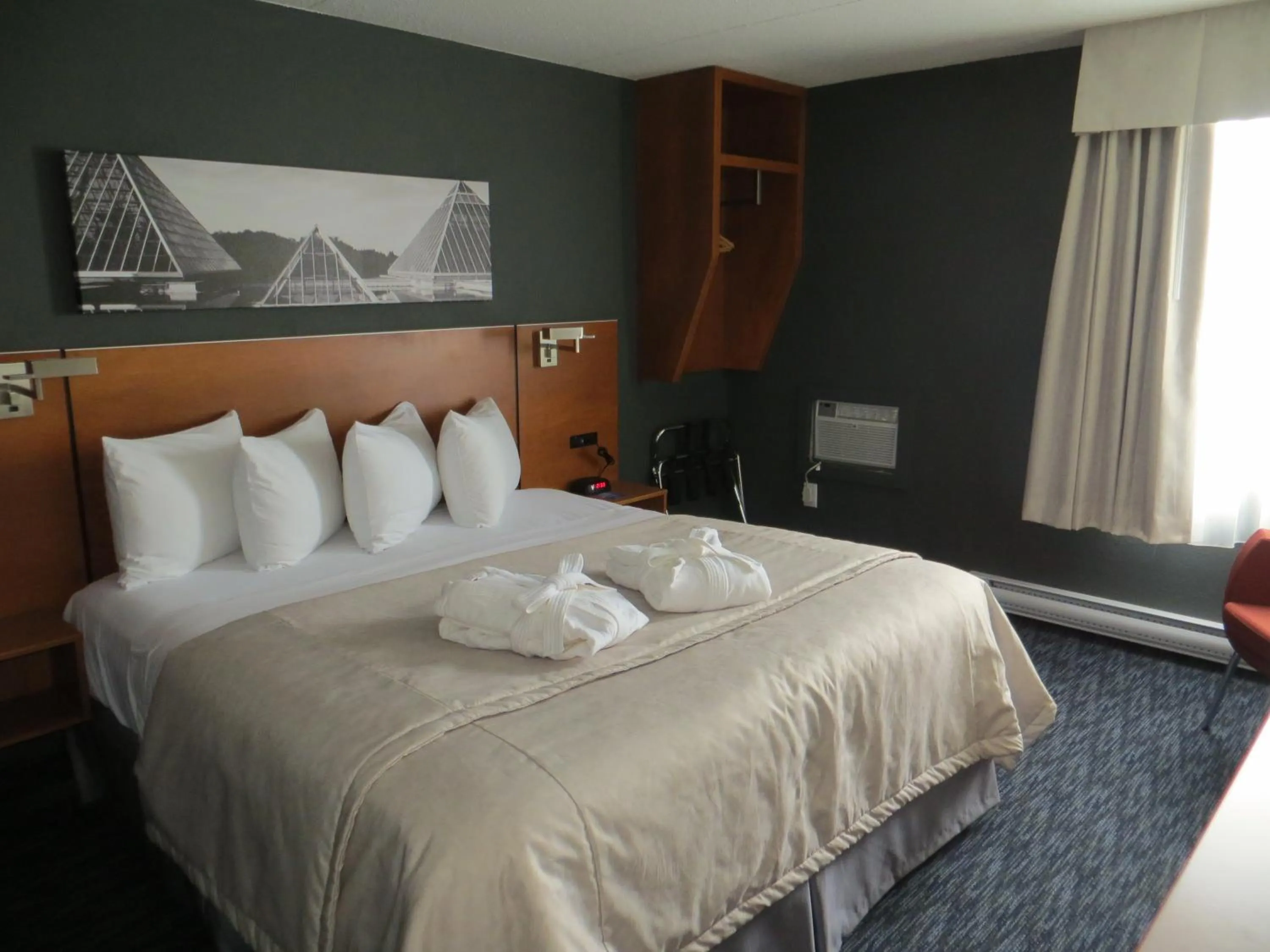 Bed in Travelodge by Wyndham Edmonton West