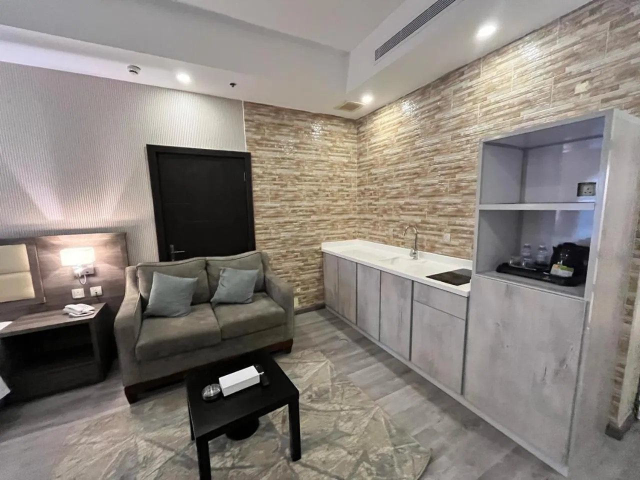 Kitchen or kitchenette in Tu Jardin Al Marwa- توجاردن المروه