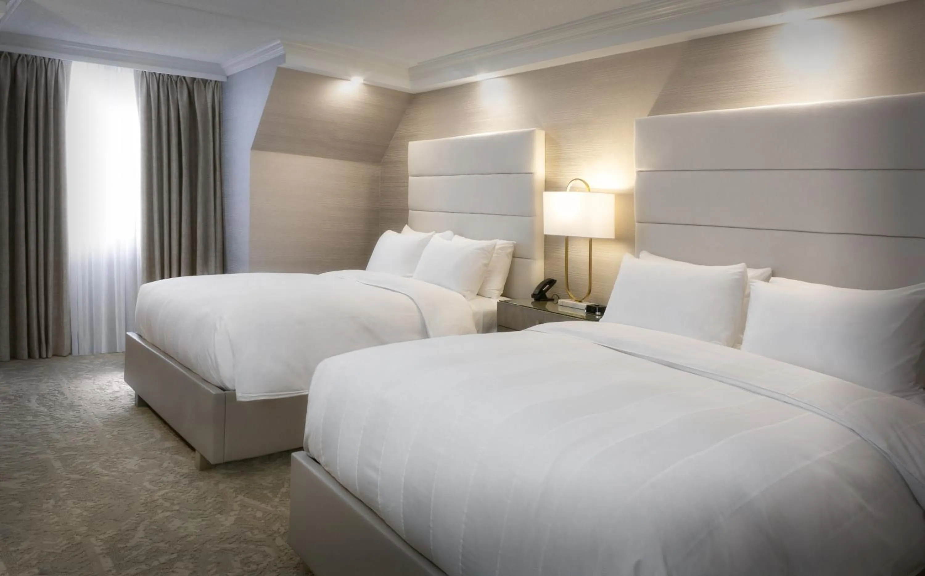 Bedroom, Bed in Chateau Vaudreuil