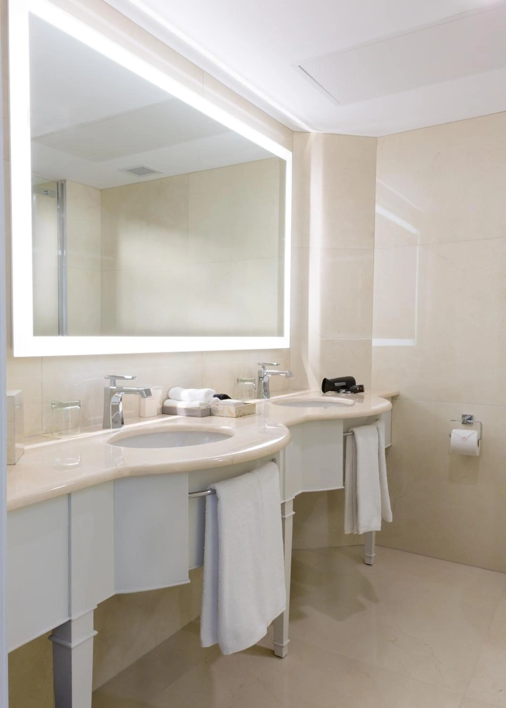 Bathroom in Chateau Vaudreuil