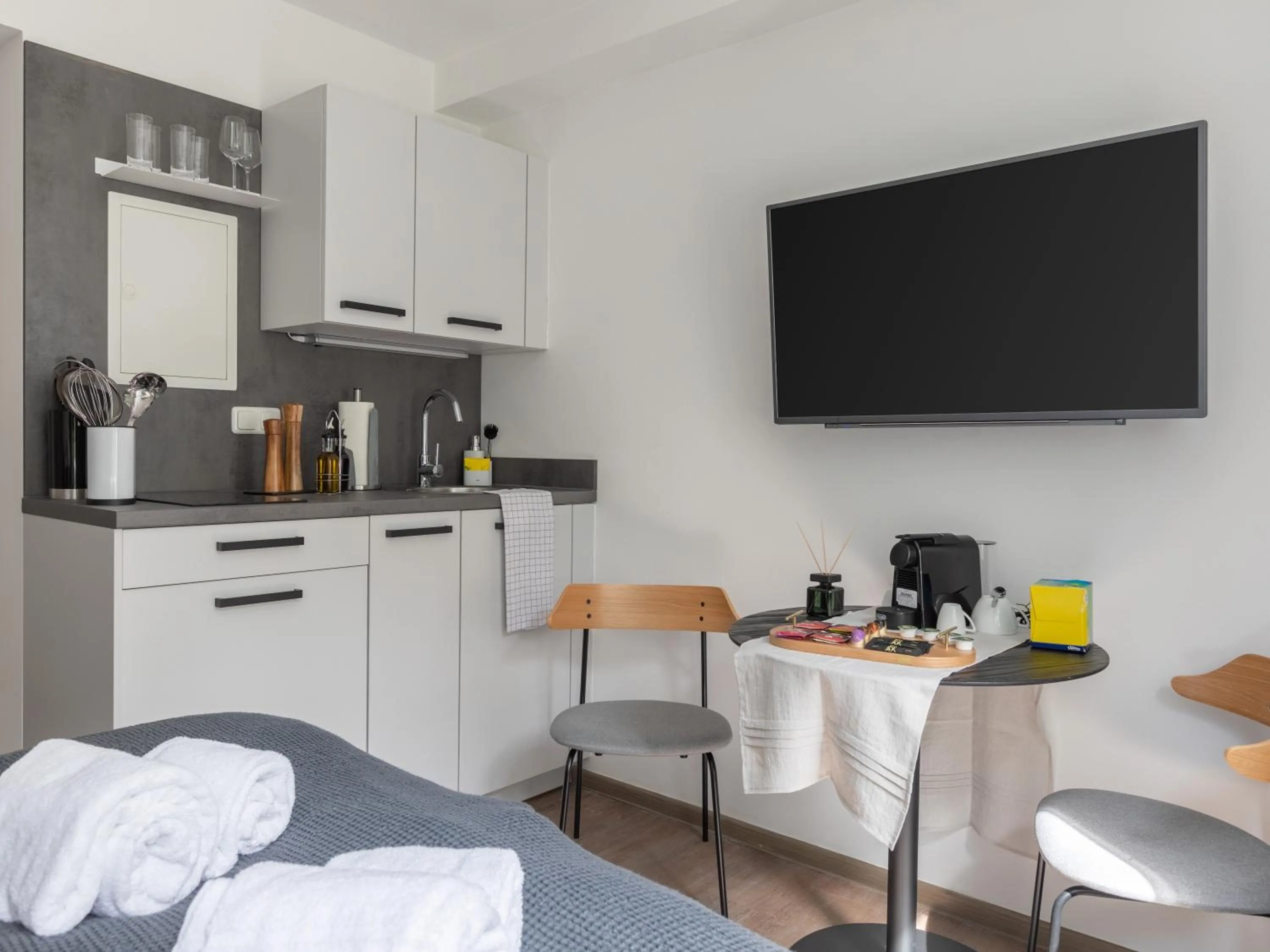 TV and multimedia in Limehome Hannover Bleichenstraße - Digital Access