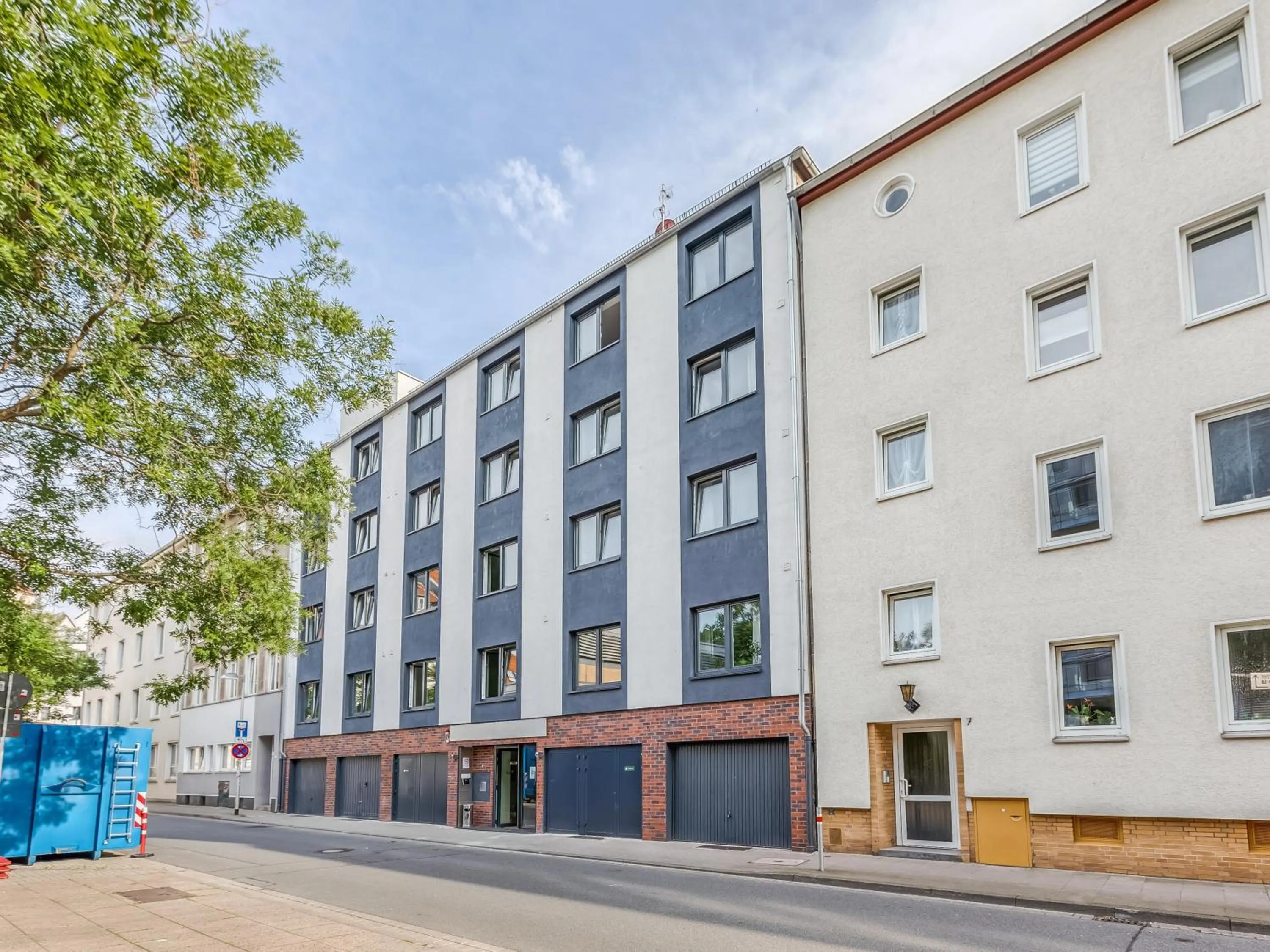 Property building in Limehome Hannover Bleichenstraße - Digital Access