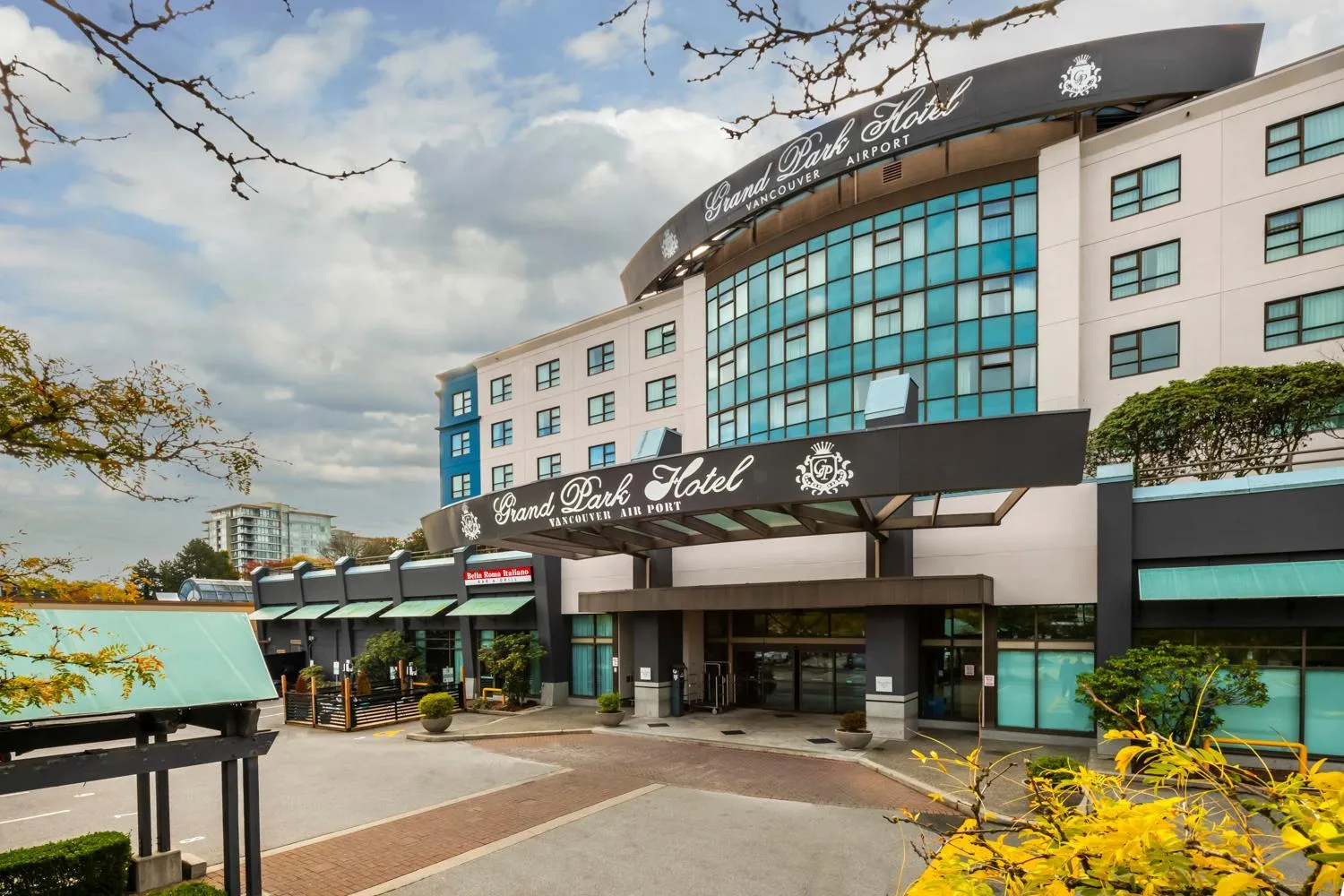 Property building in Grand Park Hotel Vancouver Airport, an Ascend Collection Hotel