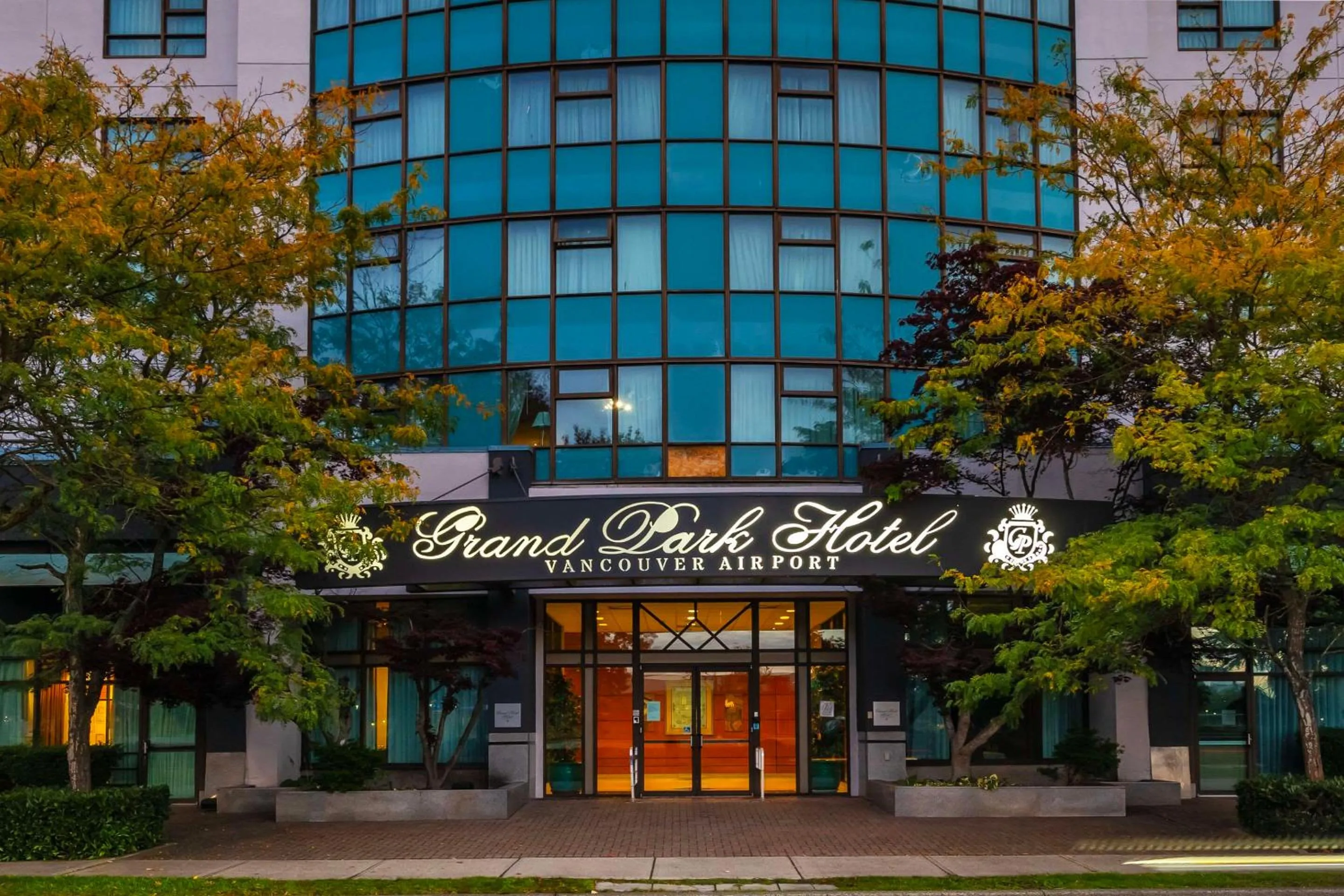 Property building in Grand Park Hotel Vancouver Airport, an Ascend Collection Hotel
