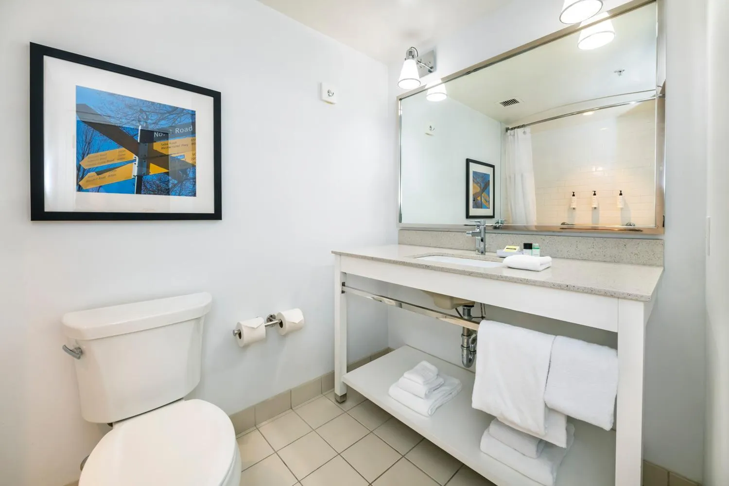 Bathroom in Grand Park Hotel Vancouver Airport, an Ascend Collection Hotel