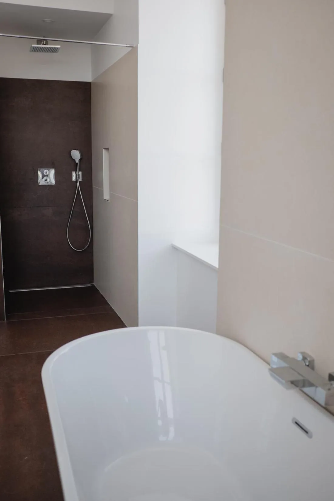 Bathroom, Bed in Hôtel-Restaurant Villa Métis