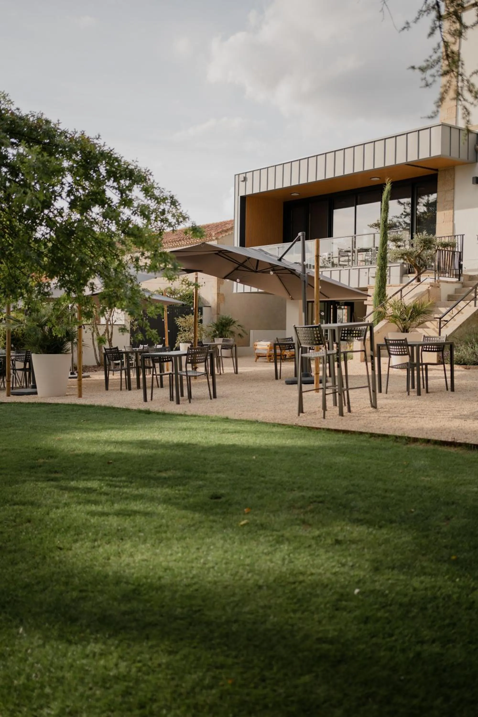 Patio in Hôtel-Restaurant Villa Métis