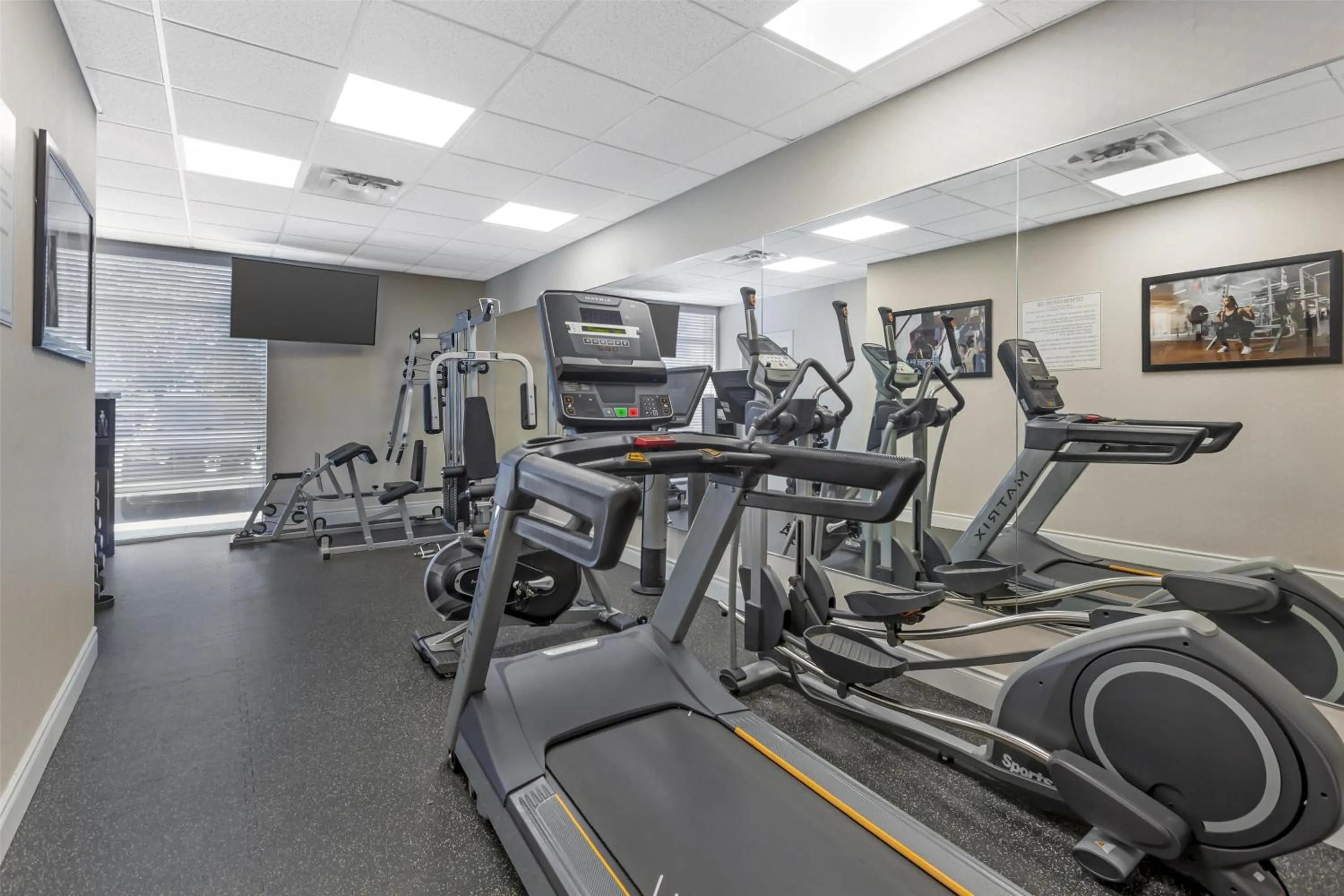 Fitness centre/facilities in Best Western Plus Travel Hotel Toronto Airport
