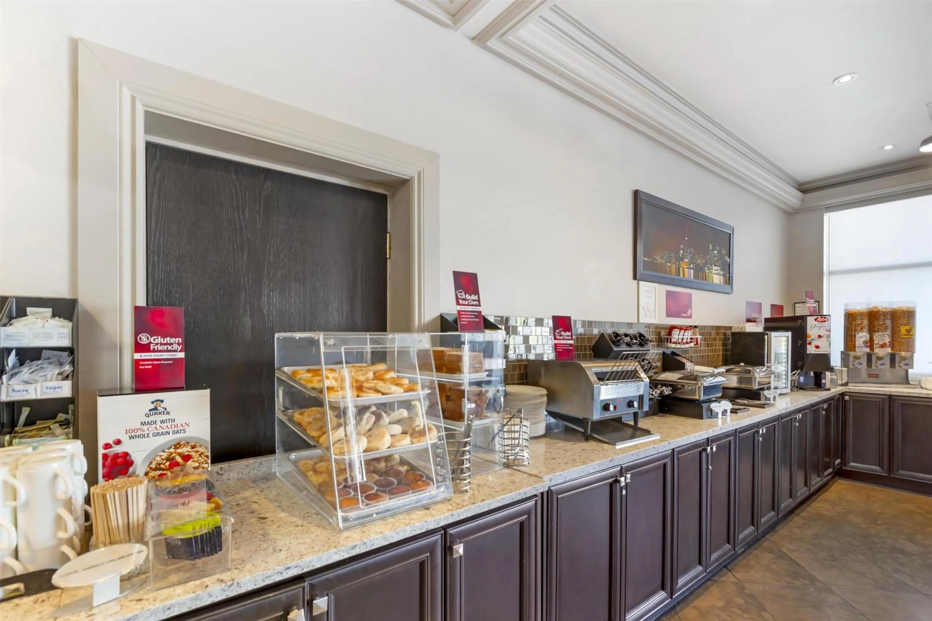 Breakfast in Best Western Plus Travel Hotel Toronto Airport