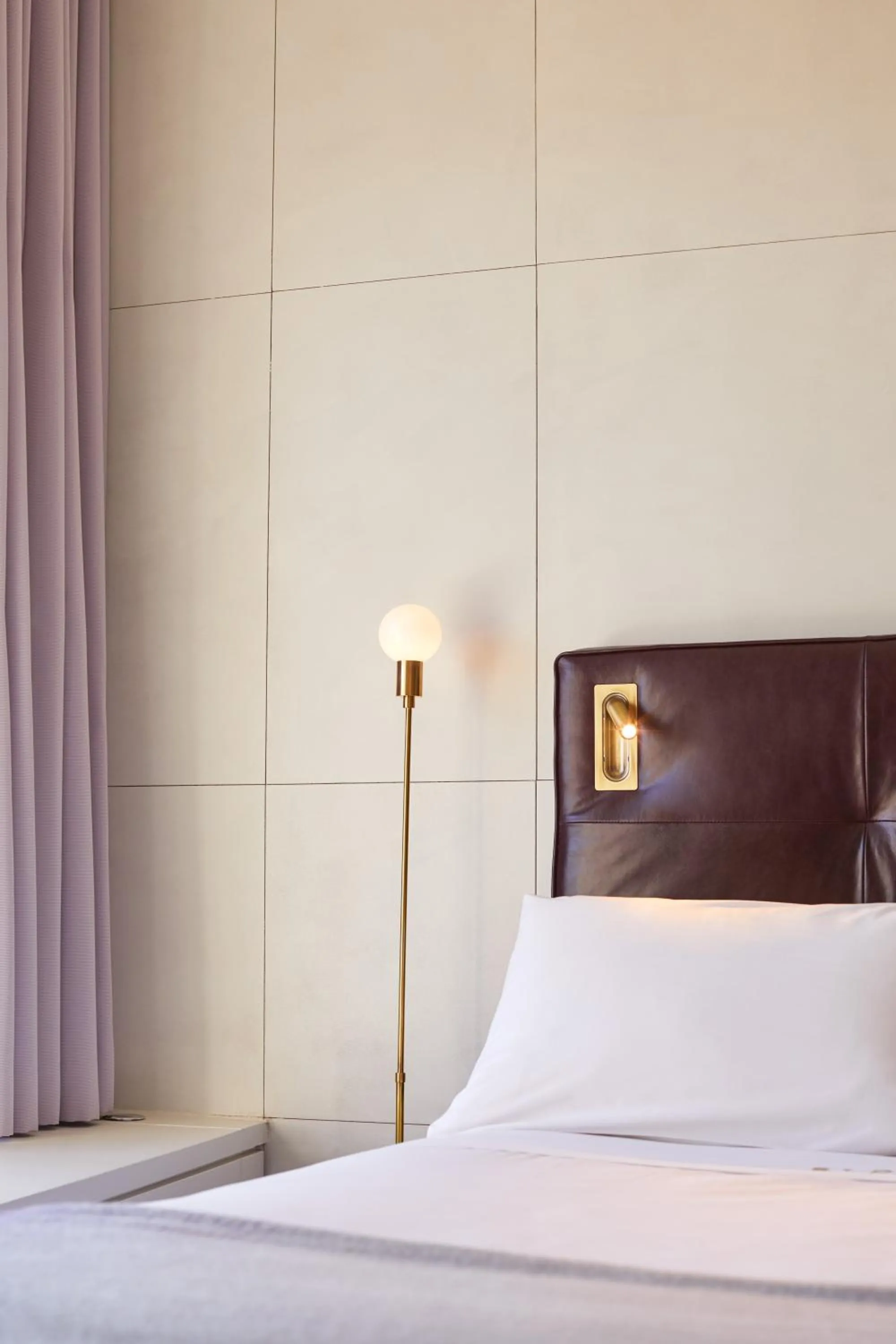 Bed in Hotel St Paul, Montreal, a Member of Design Hotels