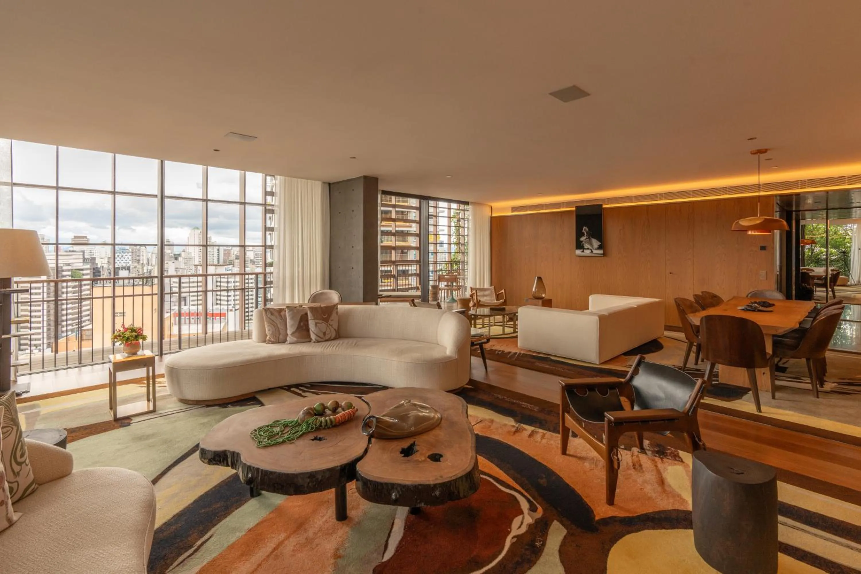 Living room in Rosewood São Paulo