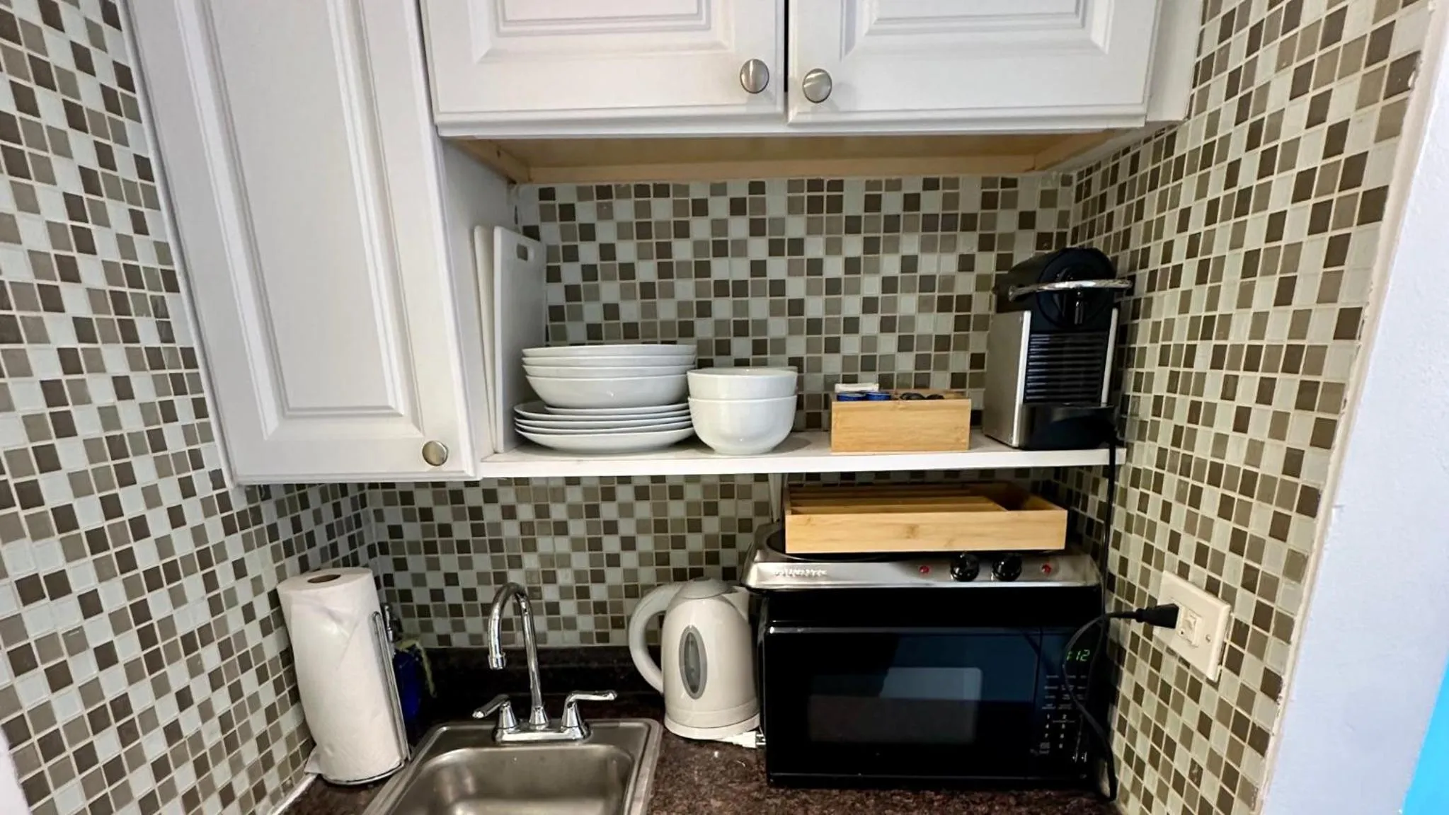 Coffee/tea facilities in SeaStays Apartments