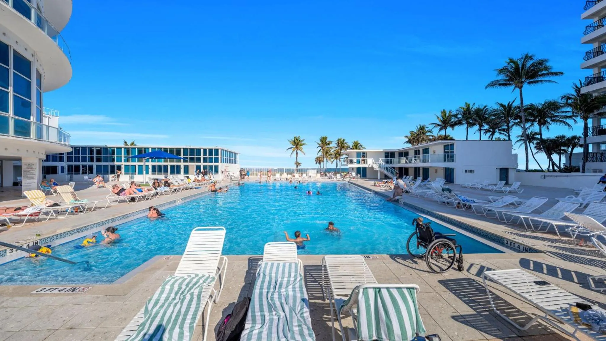 Day in SeaStays Apartments