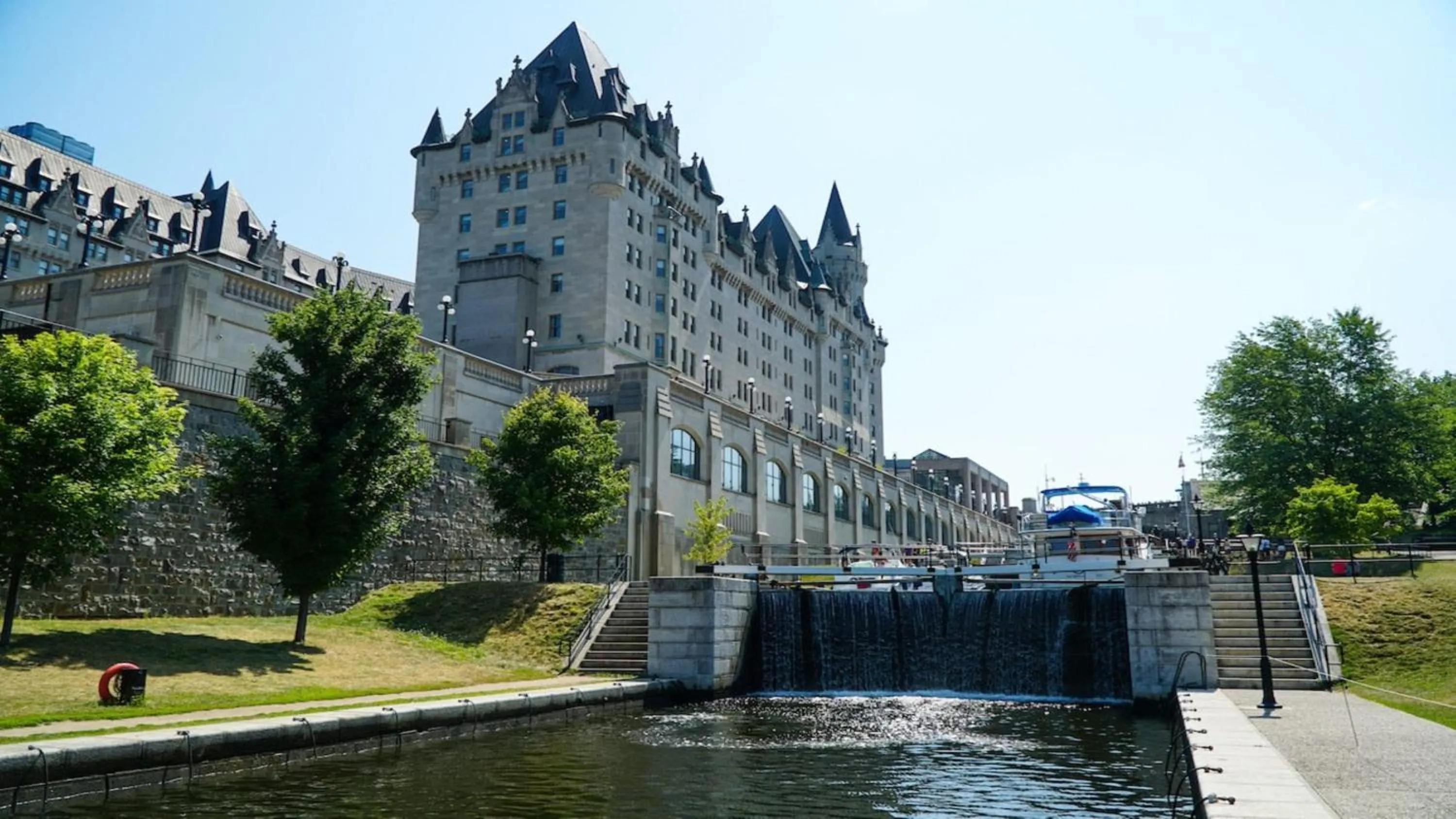Nearby landmark in Holiday Inn - Ottawa Dwtn - Parliament Hill by IHG
