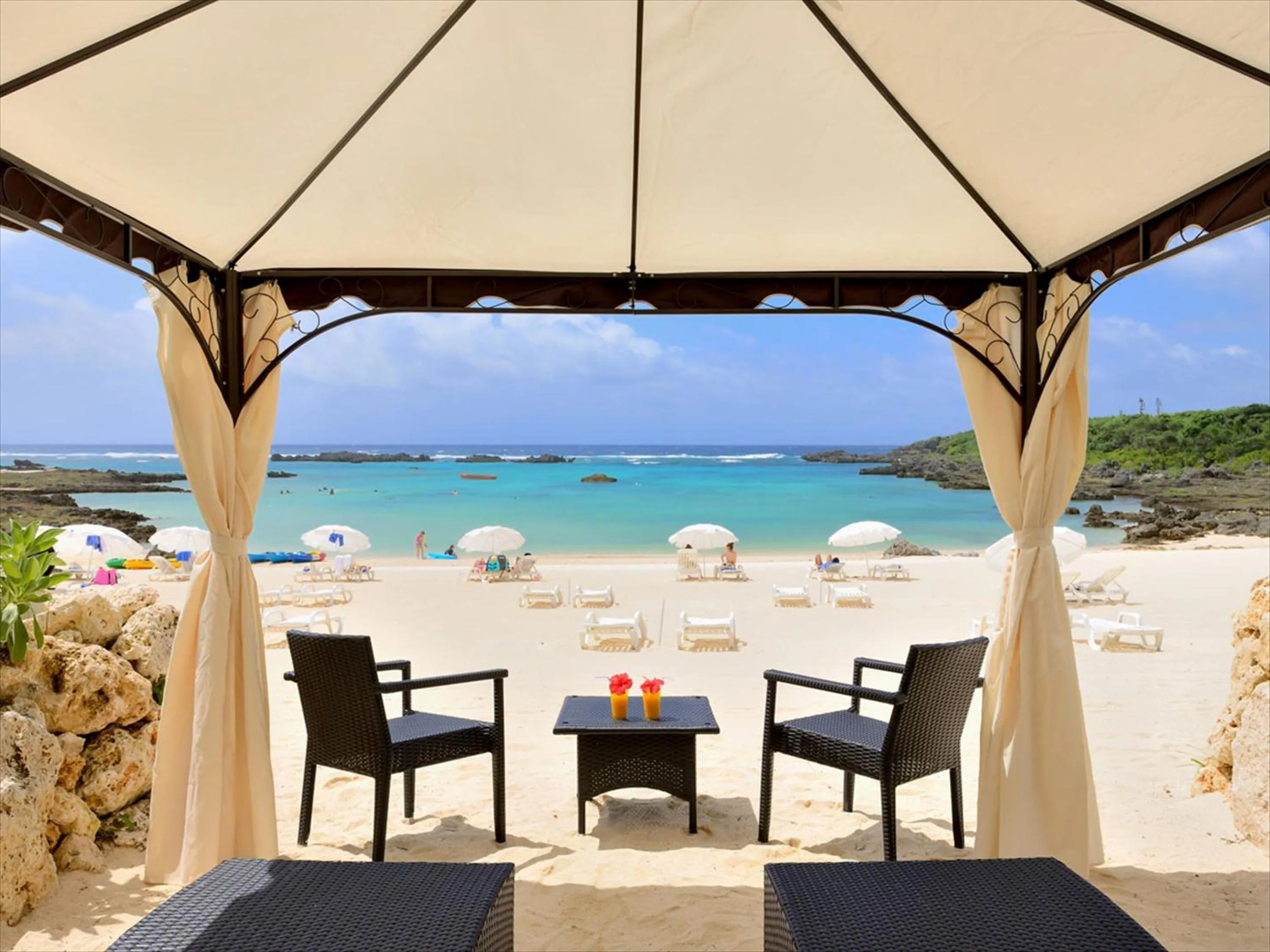 Beach in HOTEL SEABREEZE CORAL