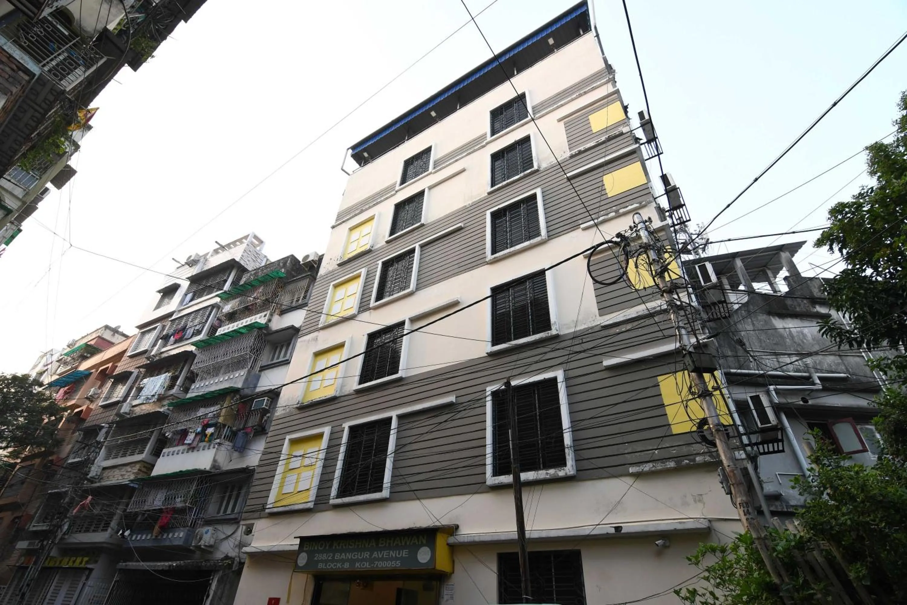 Facade/entrance in Super OYO 82026 BANGUR INN