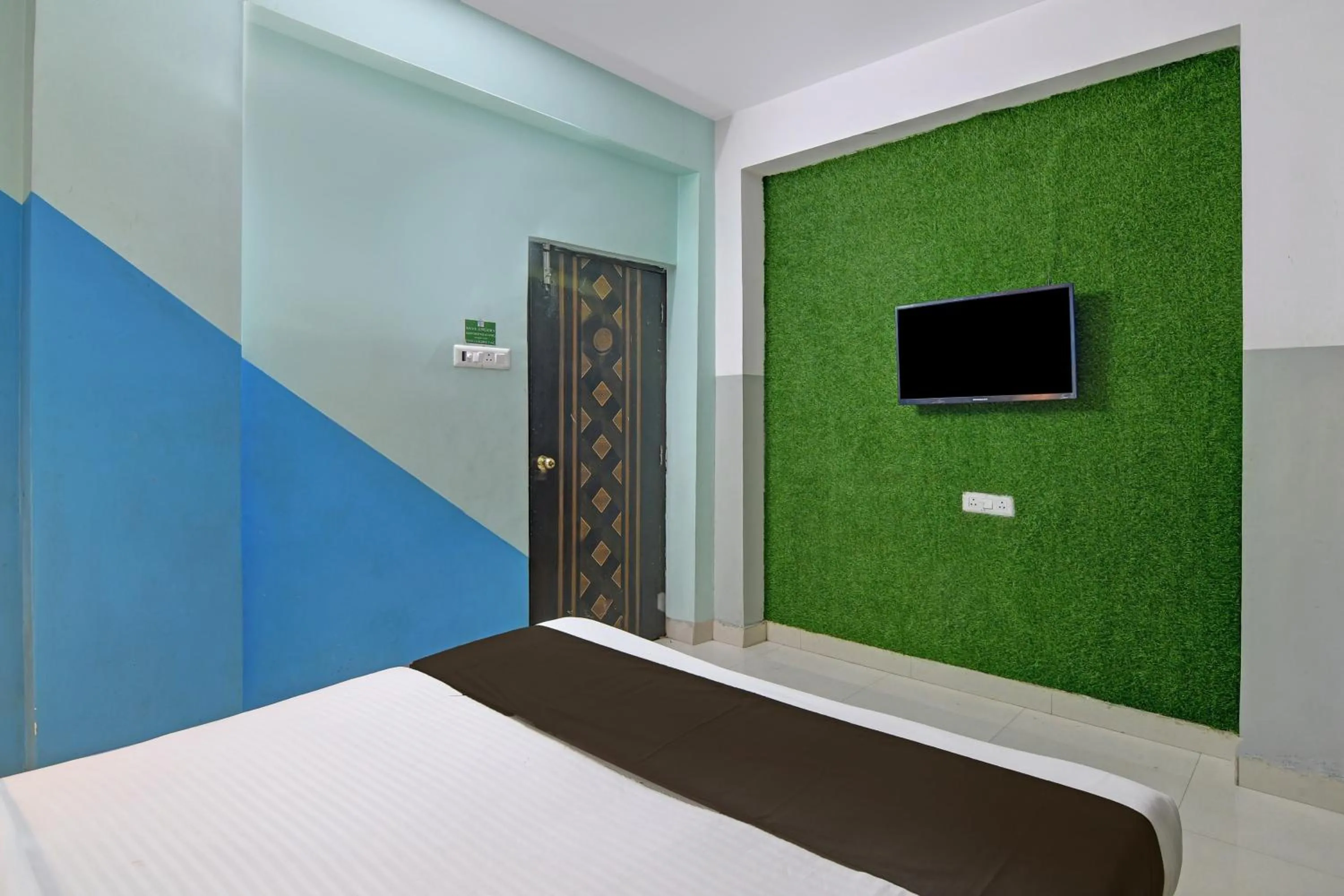 Bedroom, Bed in Super OYO 82026 BANGUR INN