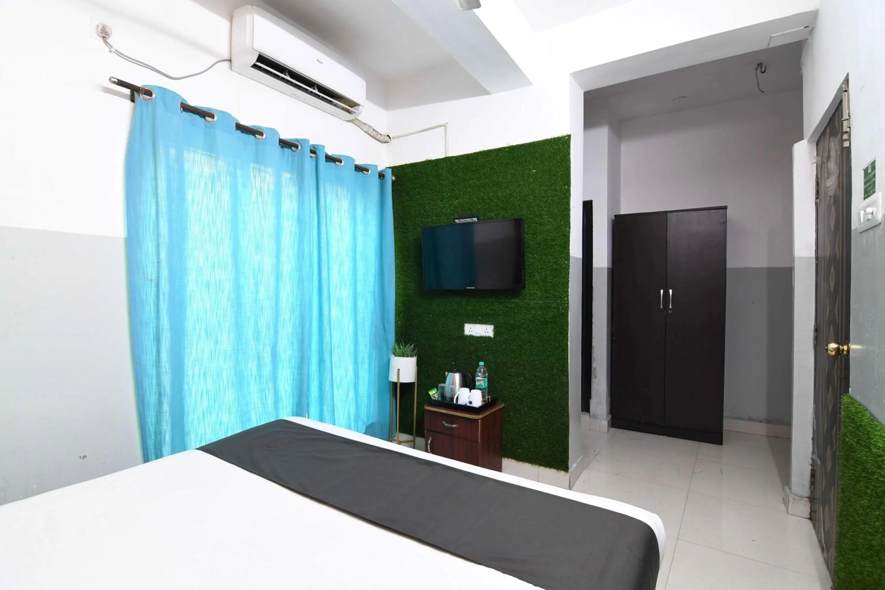 Bedroom, Bed in Super OYO 82026 BANGUR INN