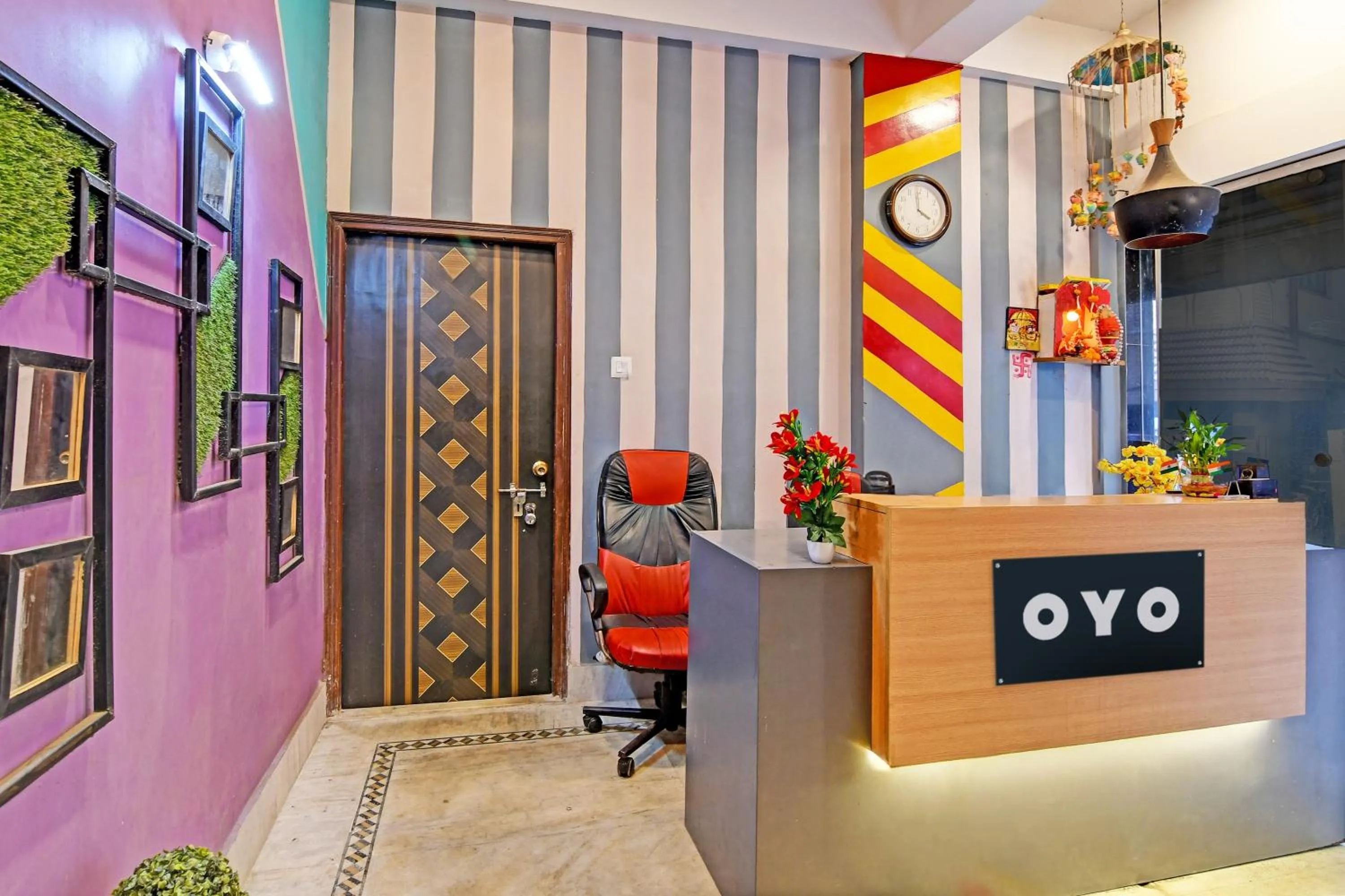 Lobby or reception in Super OYO 82026 BANGUR INN