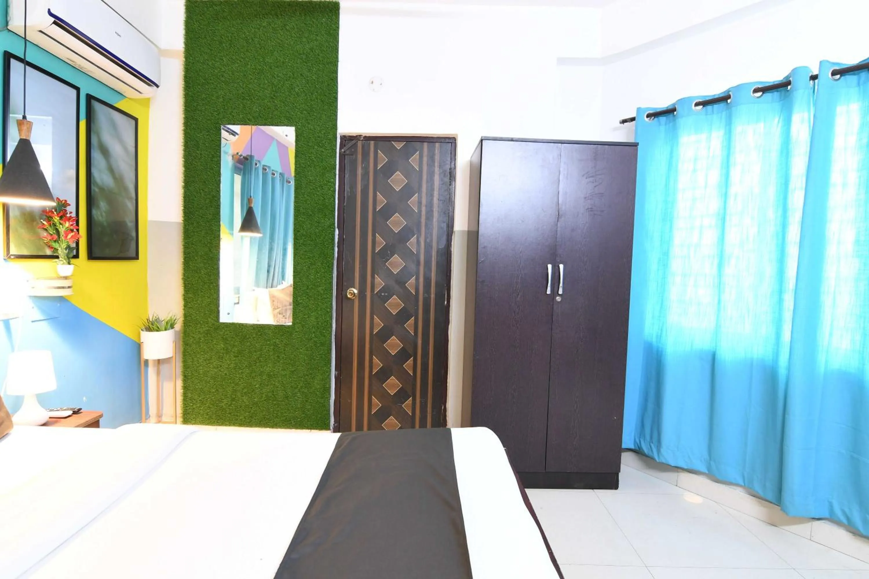 Bedroom, Bed in Super OYO 82026 BANGUR INN