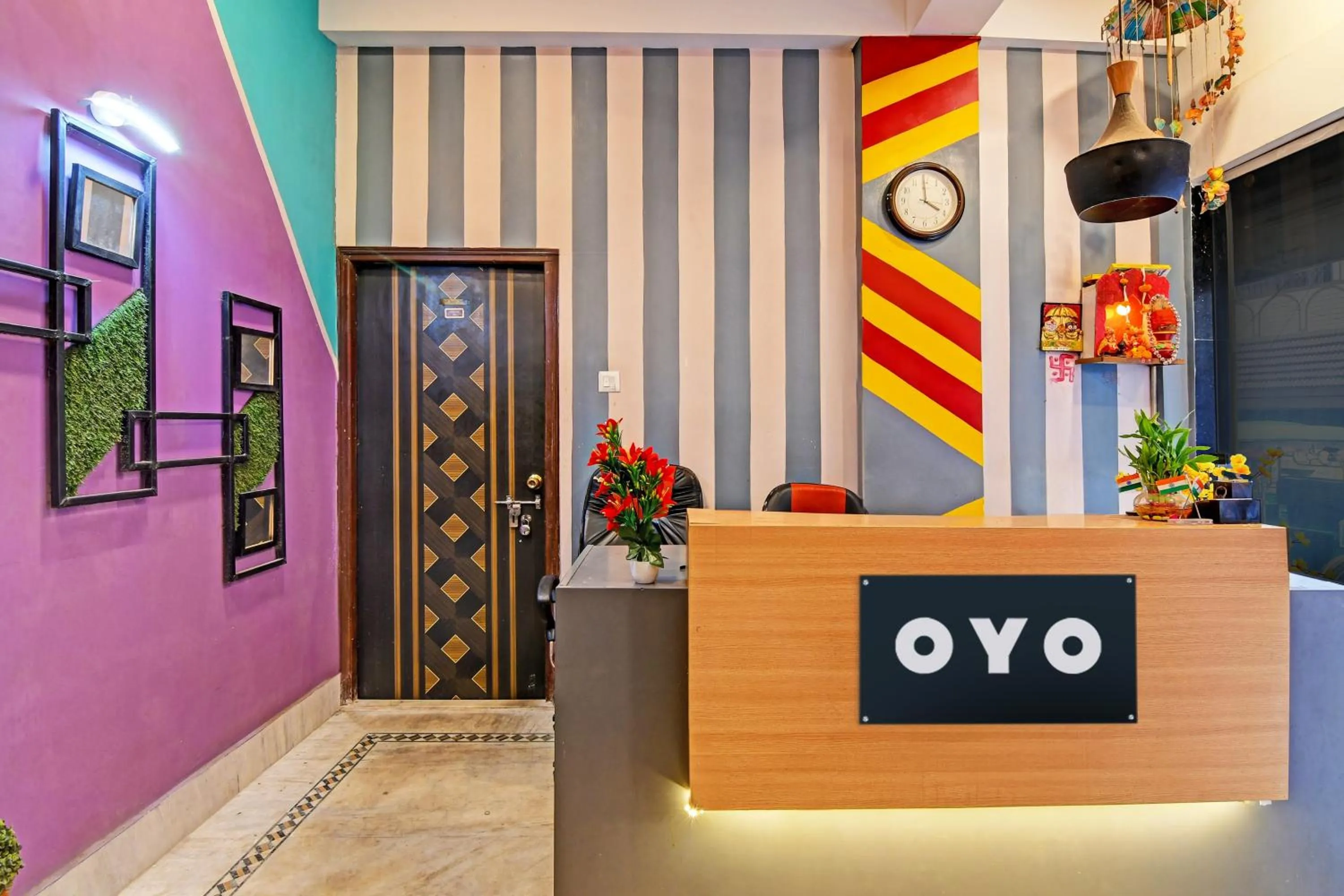 Lobby or reception in Super OYO 82026 BANGUR INN