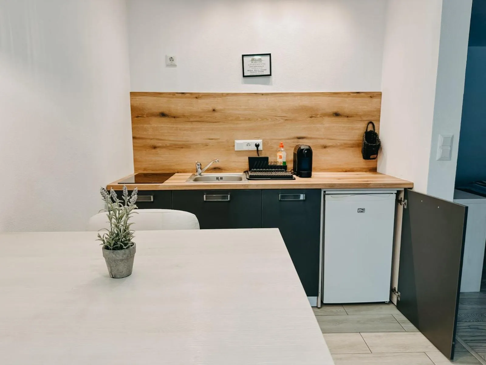 Coffee/tea facilities in Marcos Apartments Victoriei - self check-in