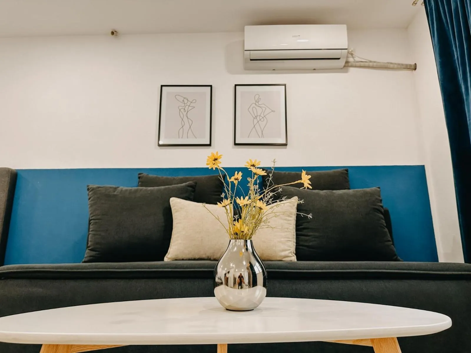 Seating area in Marcos Apartments Victoriei - self check-in